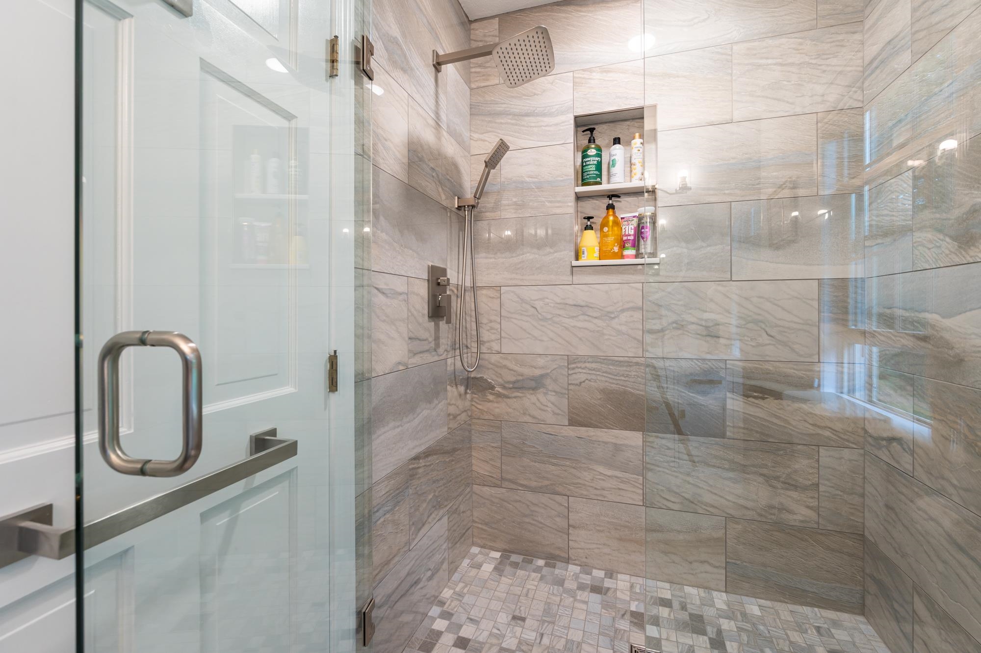 23 Lexington Drive Unit: 23