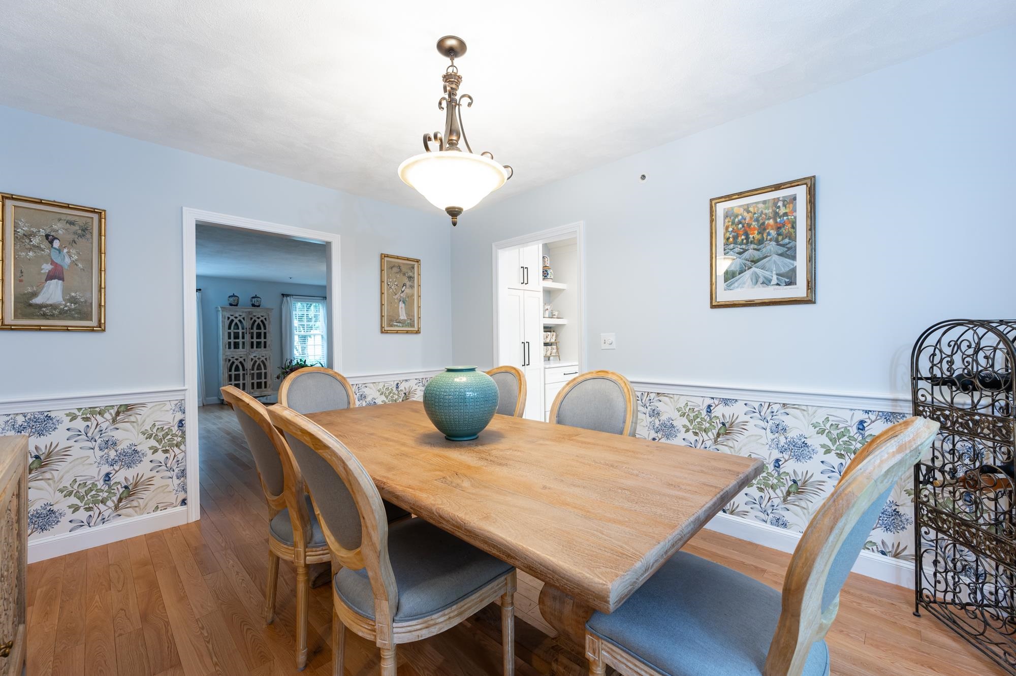 23 Lexington Drive Unit: 23