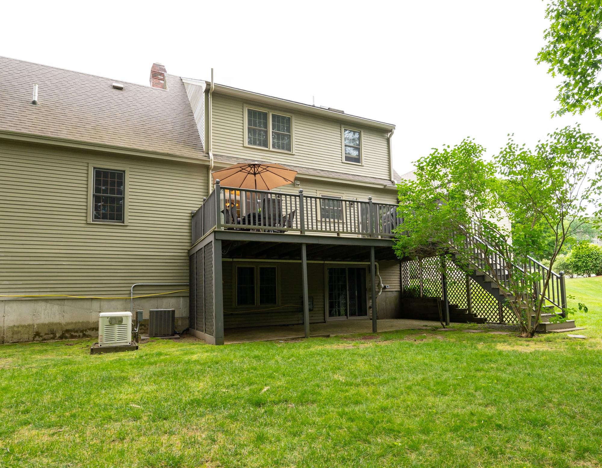 23 Lexington Drive Unit: 23
