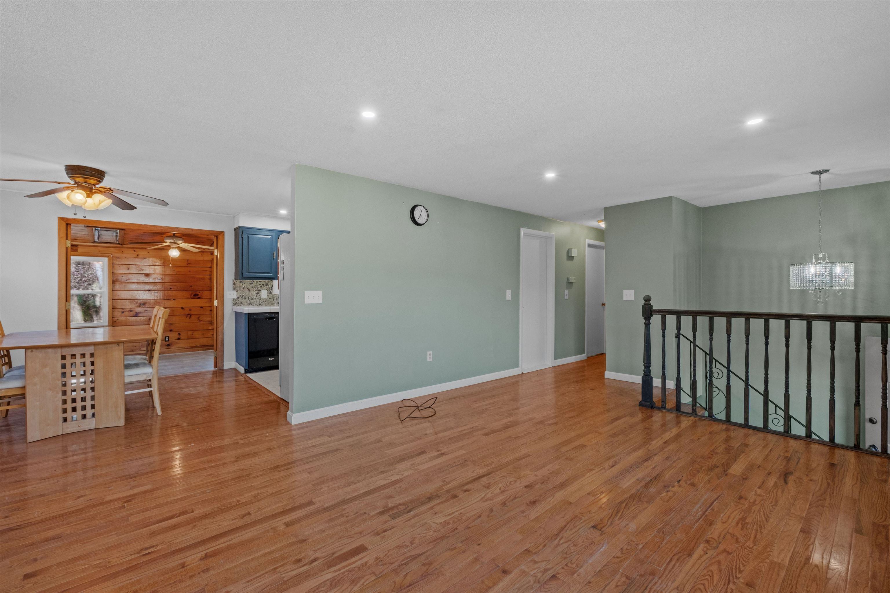 3 Pioneer Valley Street
