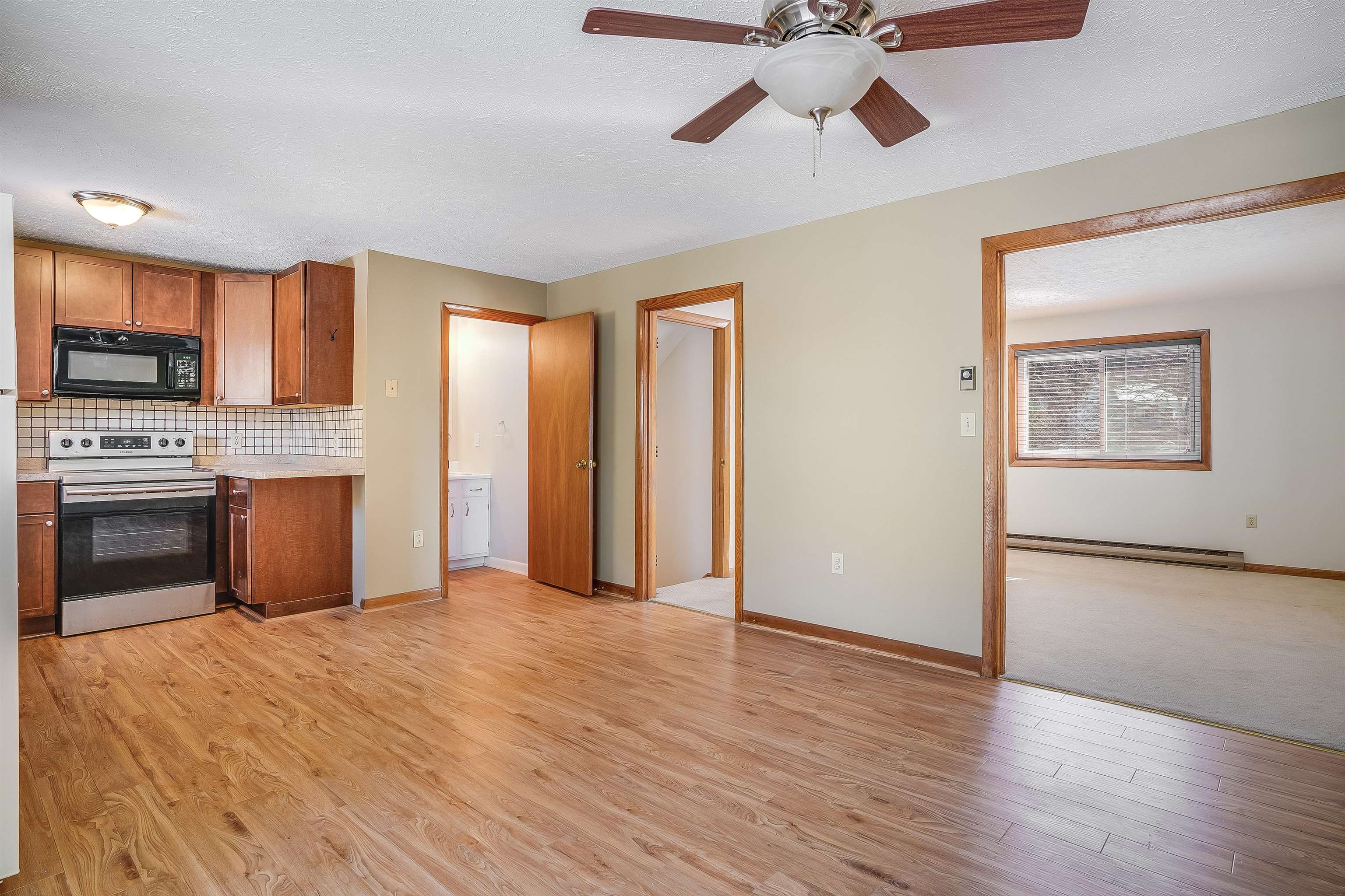 5 Rocco Drive Unit: L