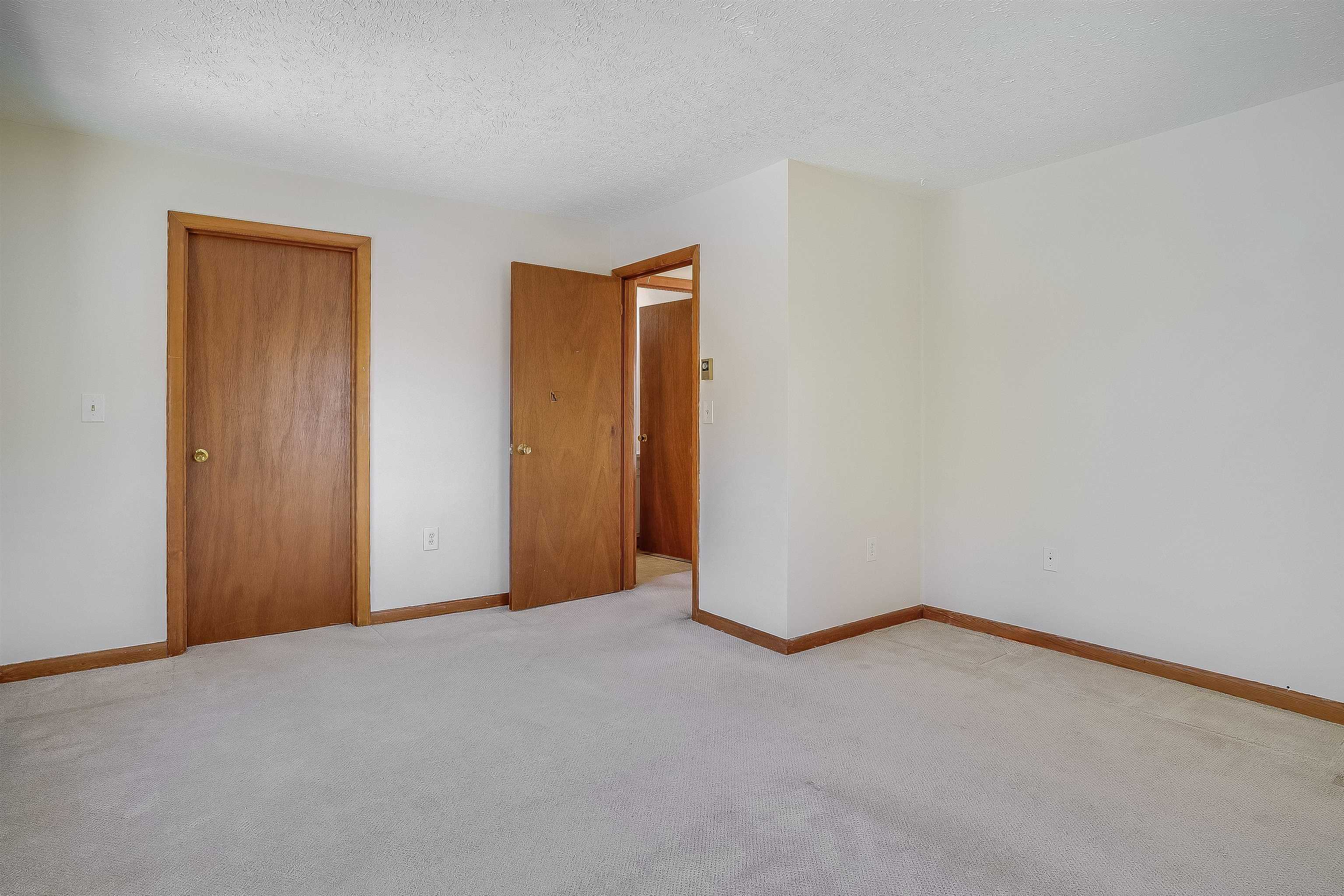 5 Rocco Drive Unit: L