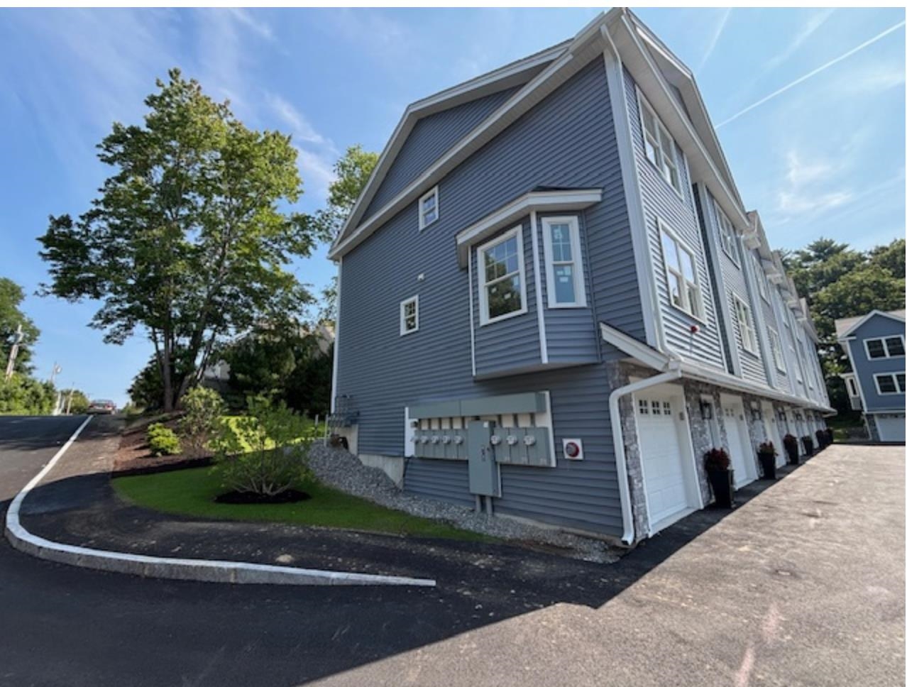 32 Charter Street Unit: 1