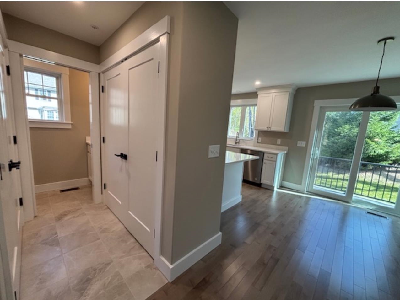32 Charter Street Unit: 1