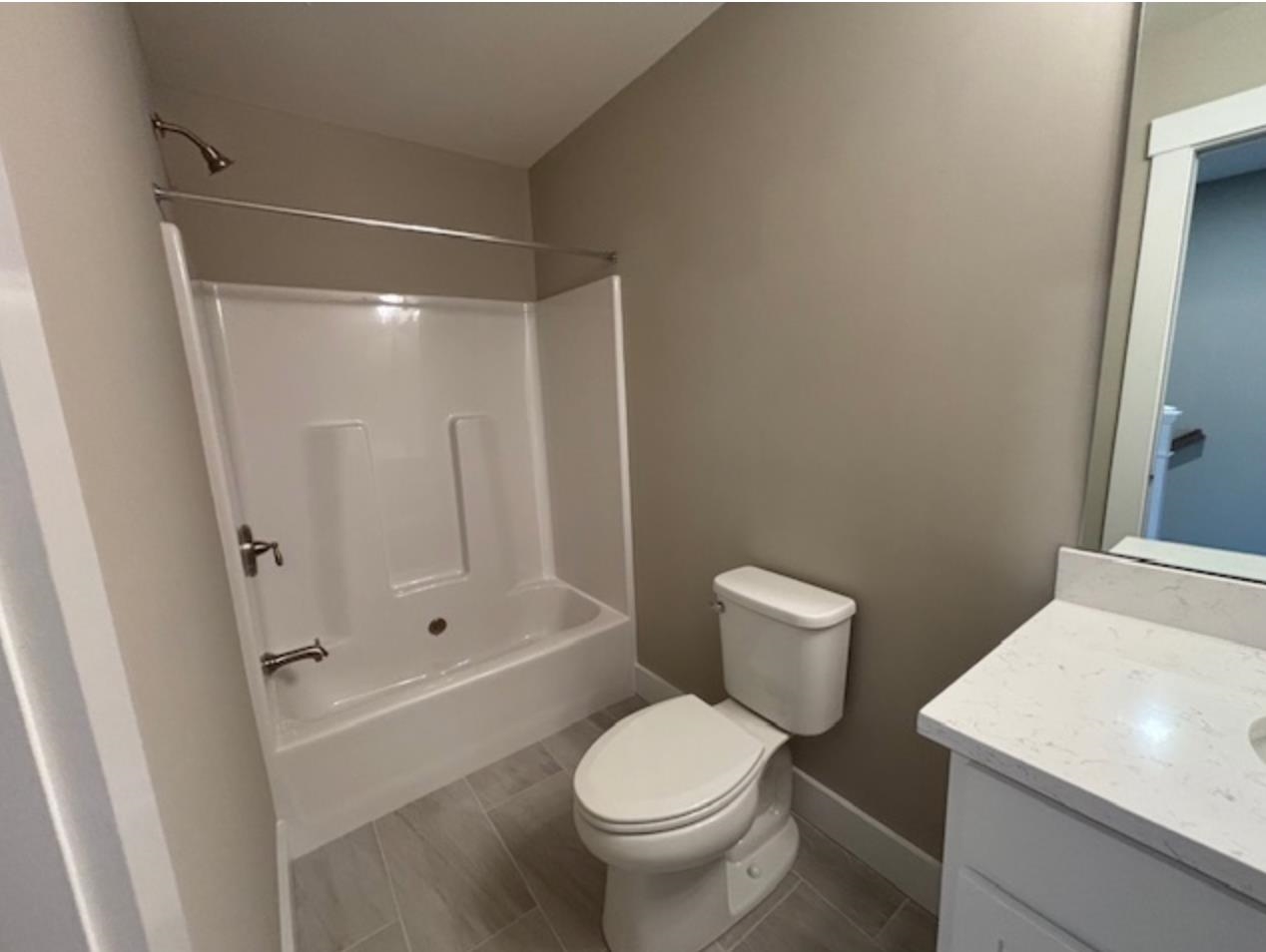 32 Charter Street Unit: 1