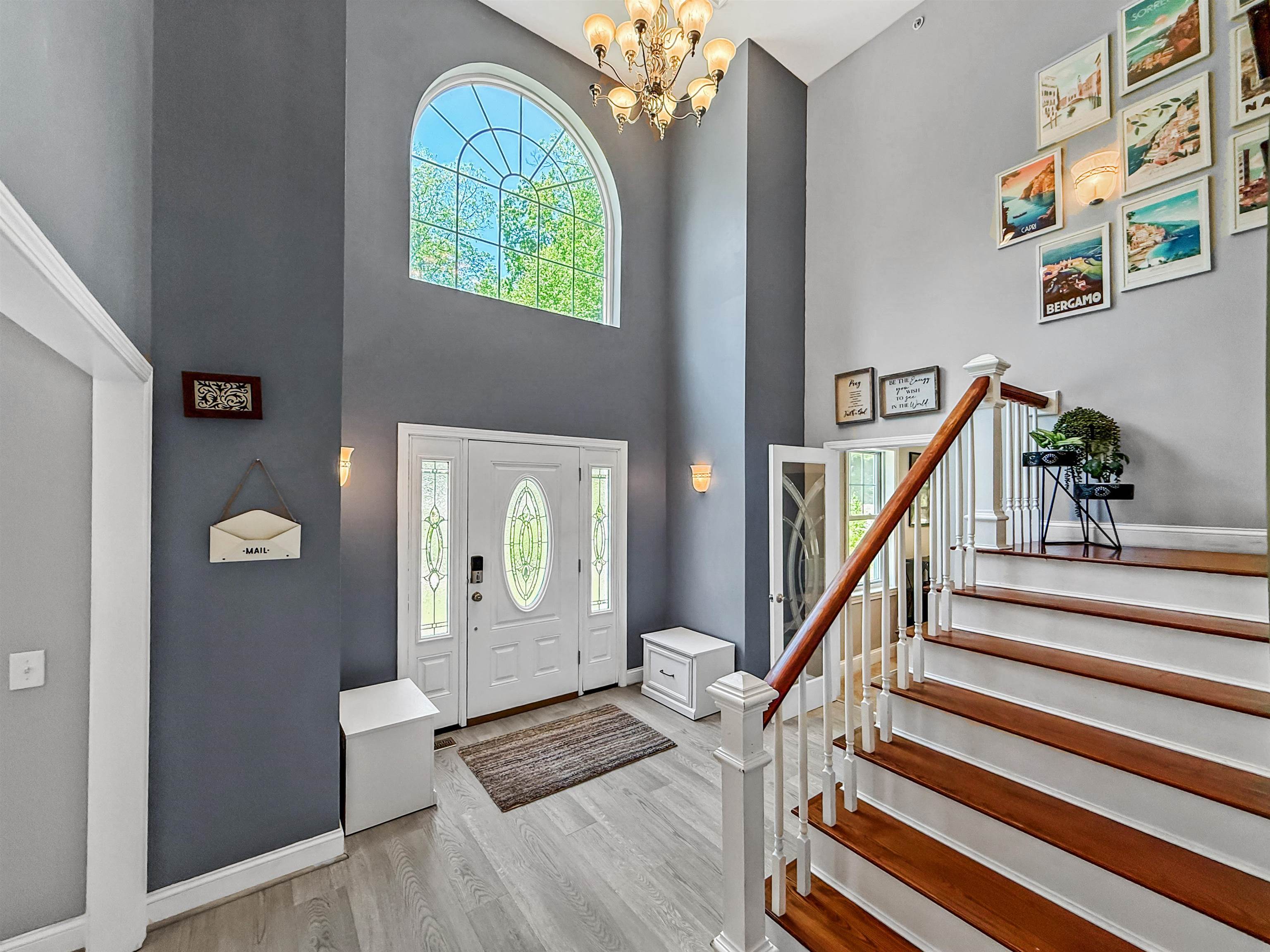 15 Stone Fence Drive