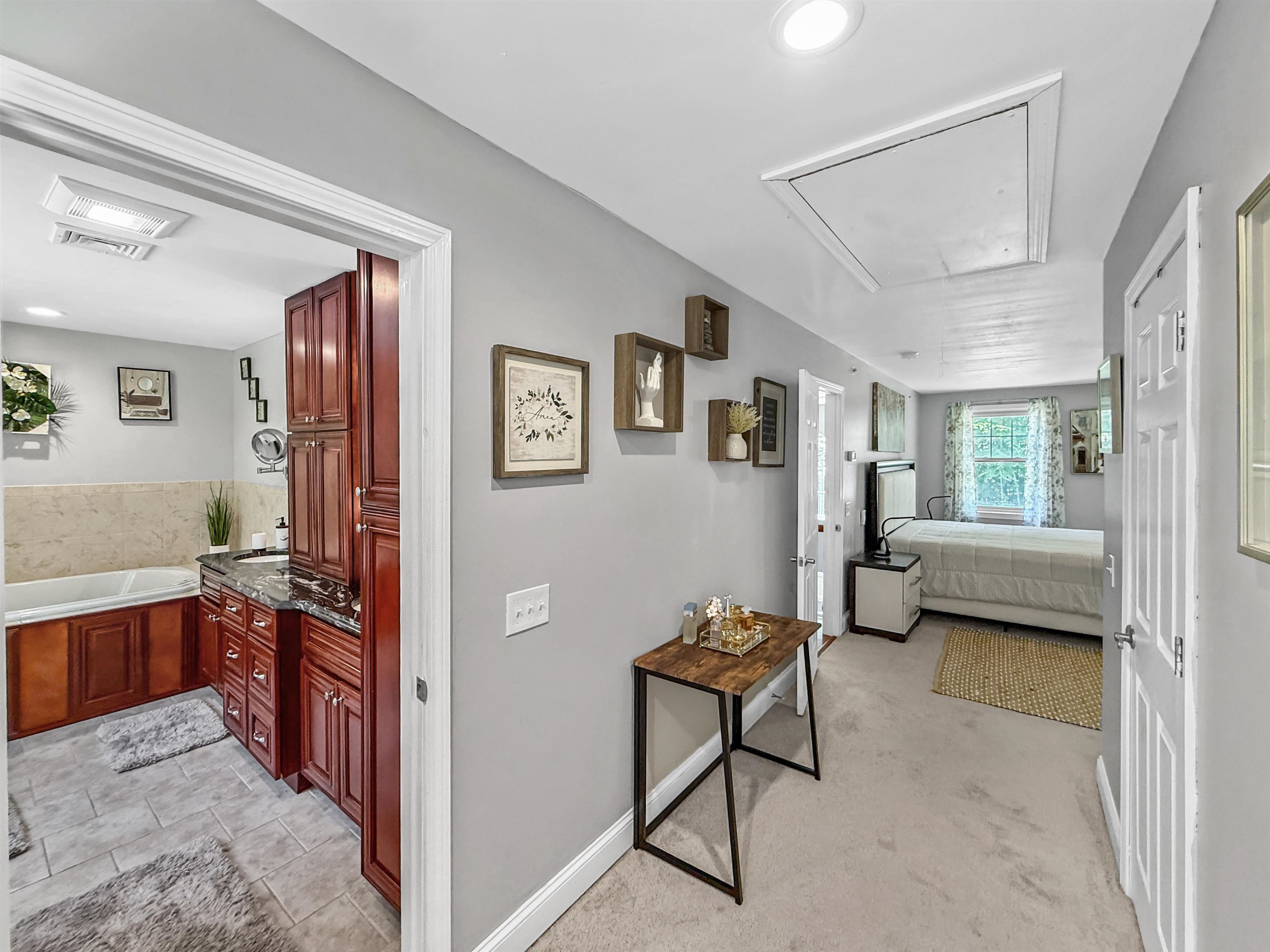 15 Stone Fence Drive