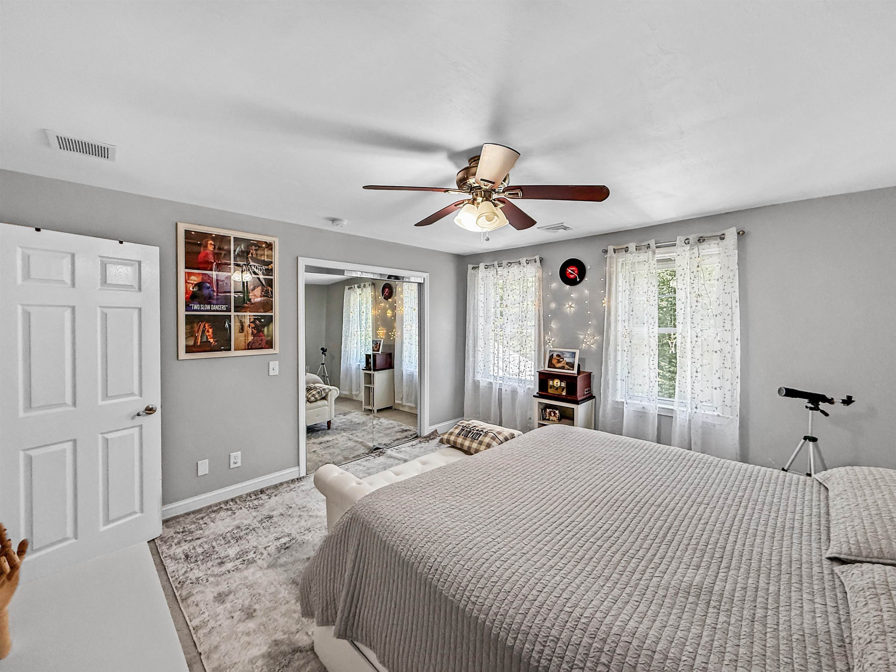 15 Stone Fence Drive