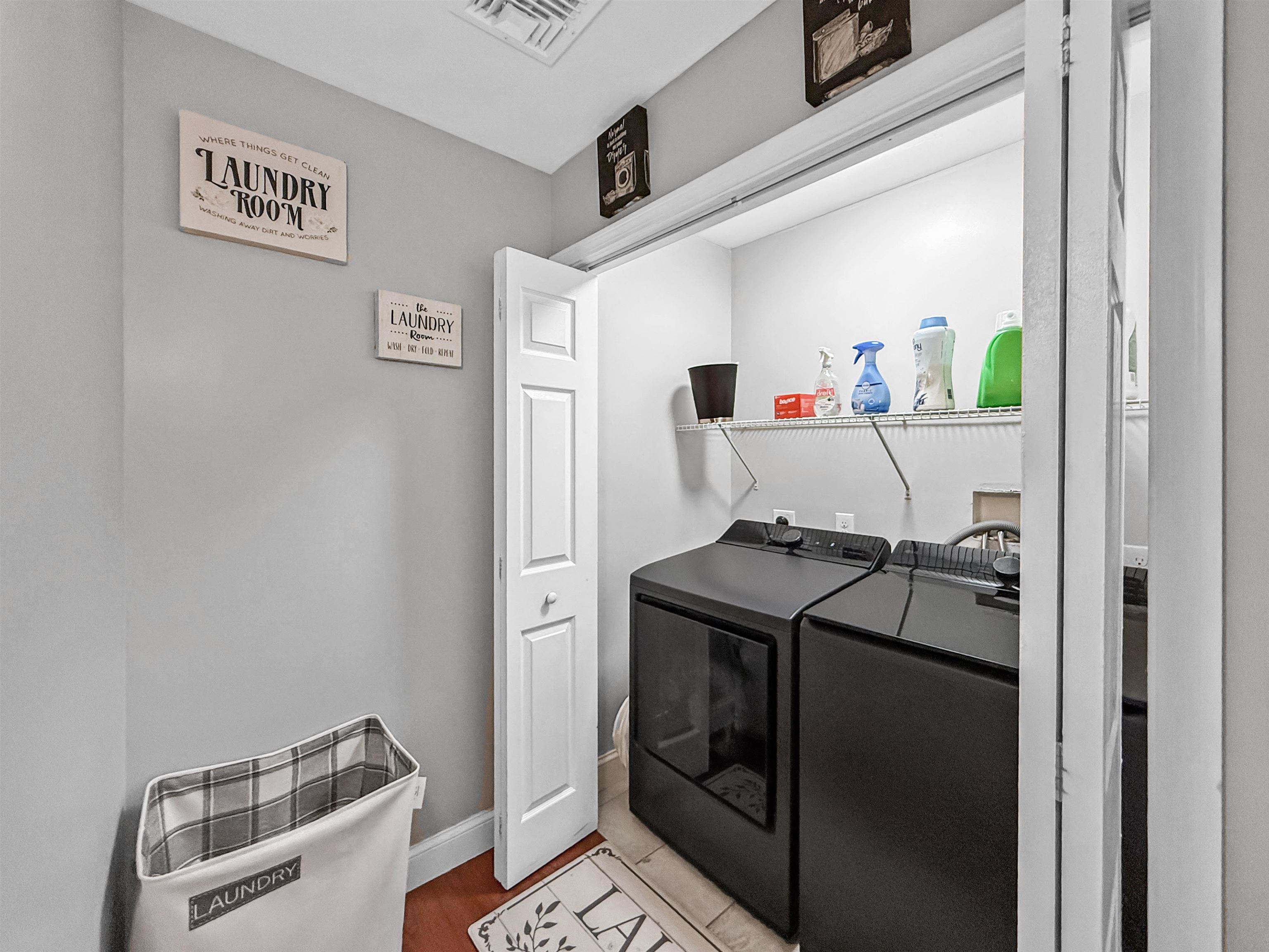 15 Stone Fence Drive