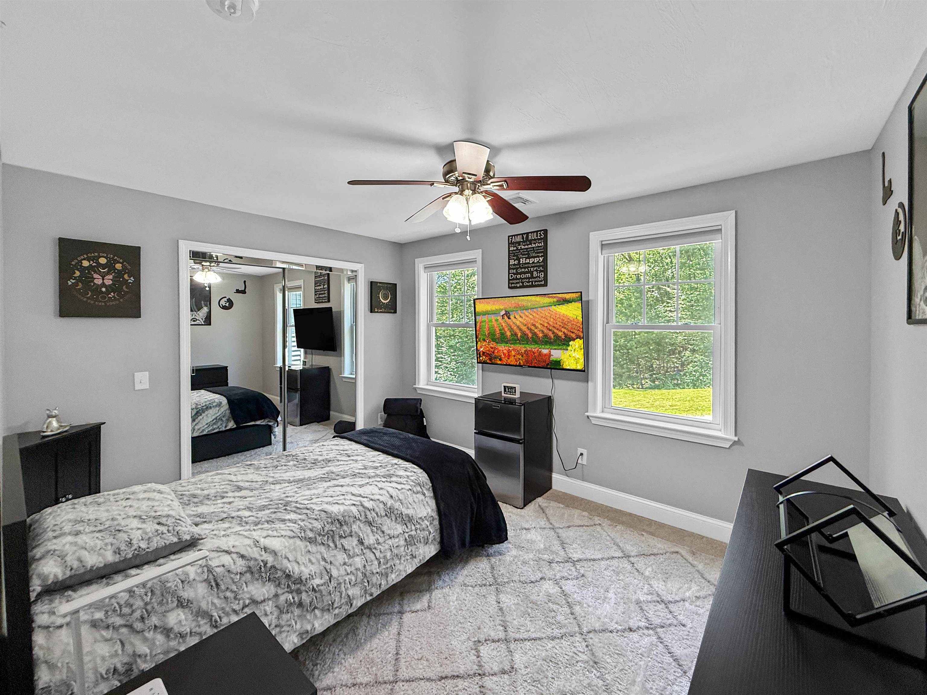 15 Stone Fence Drive