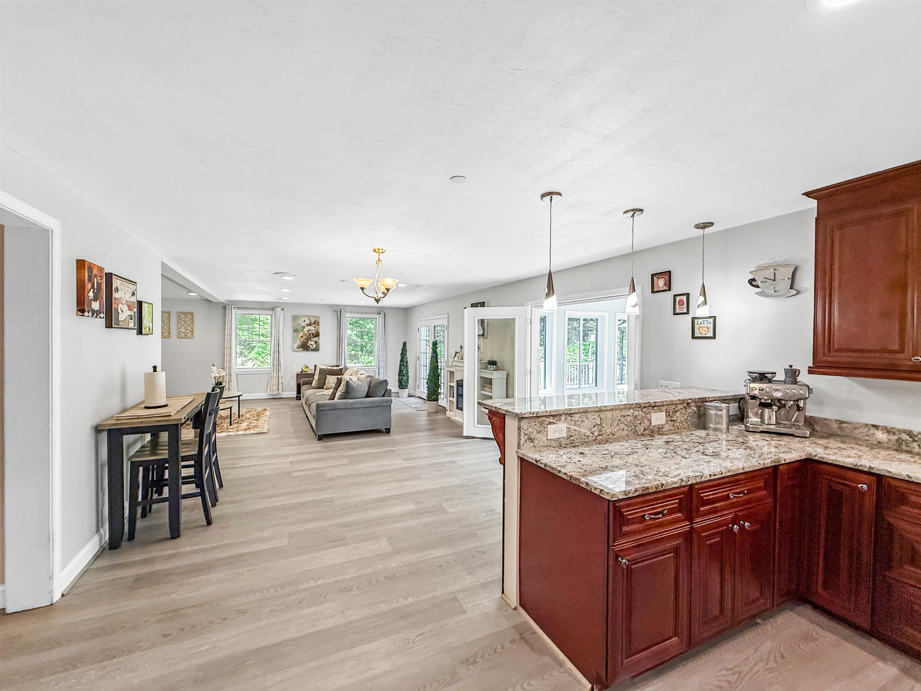 15 Stone Fence Drive