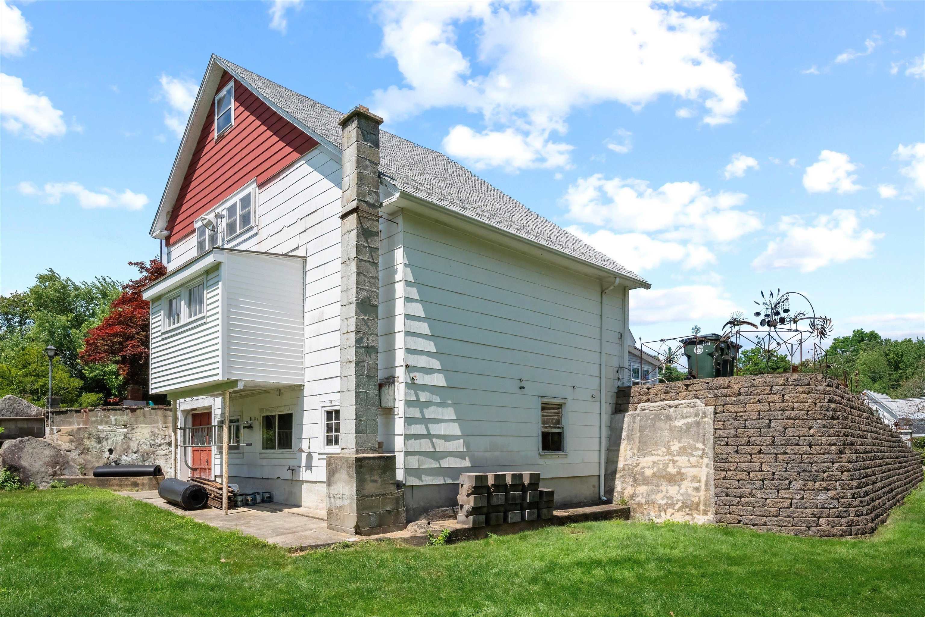 1041 Bridge Street