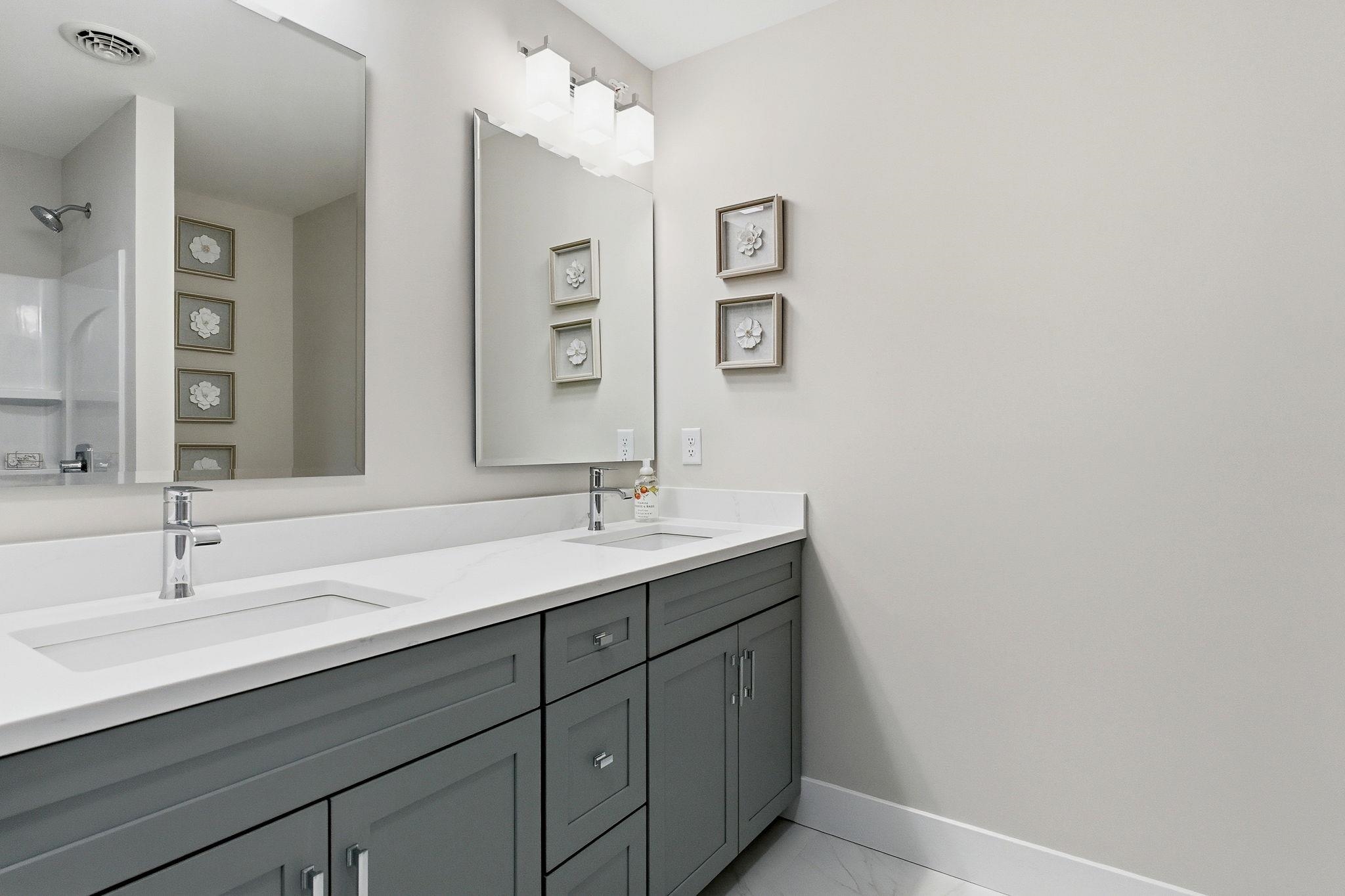 16 Elise Avenue Unit: Lot 8