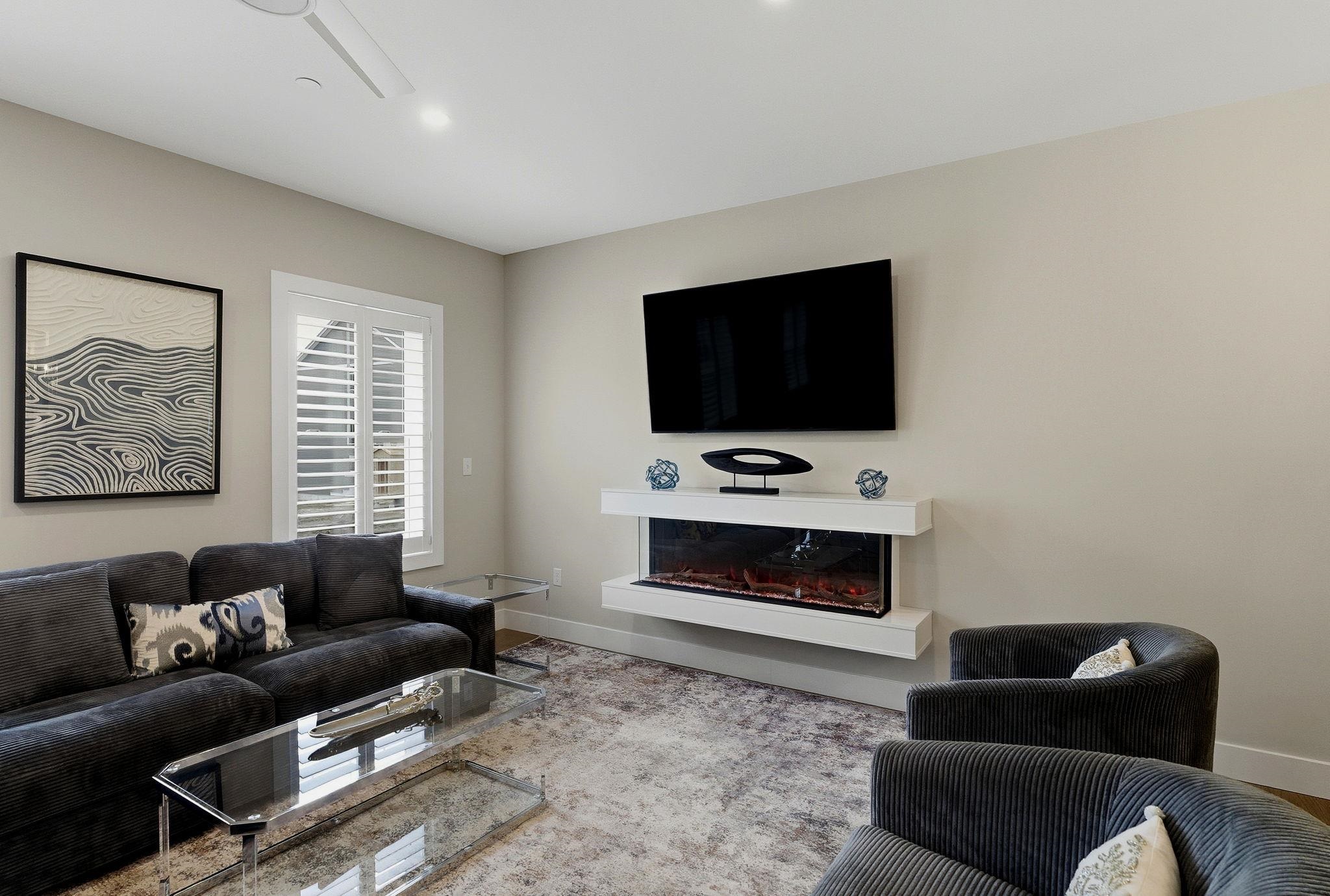 16 Elise Avenue Unit: Lot 8