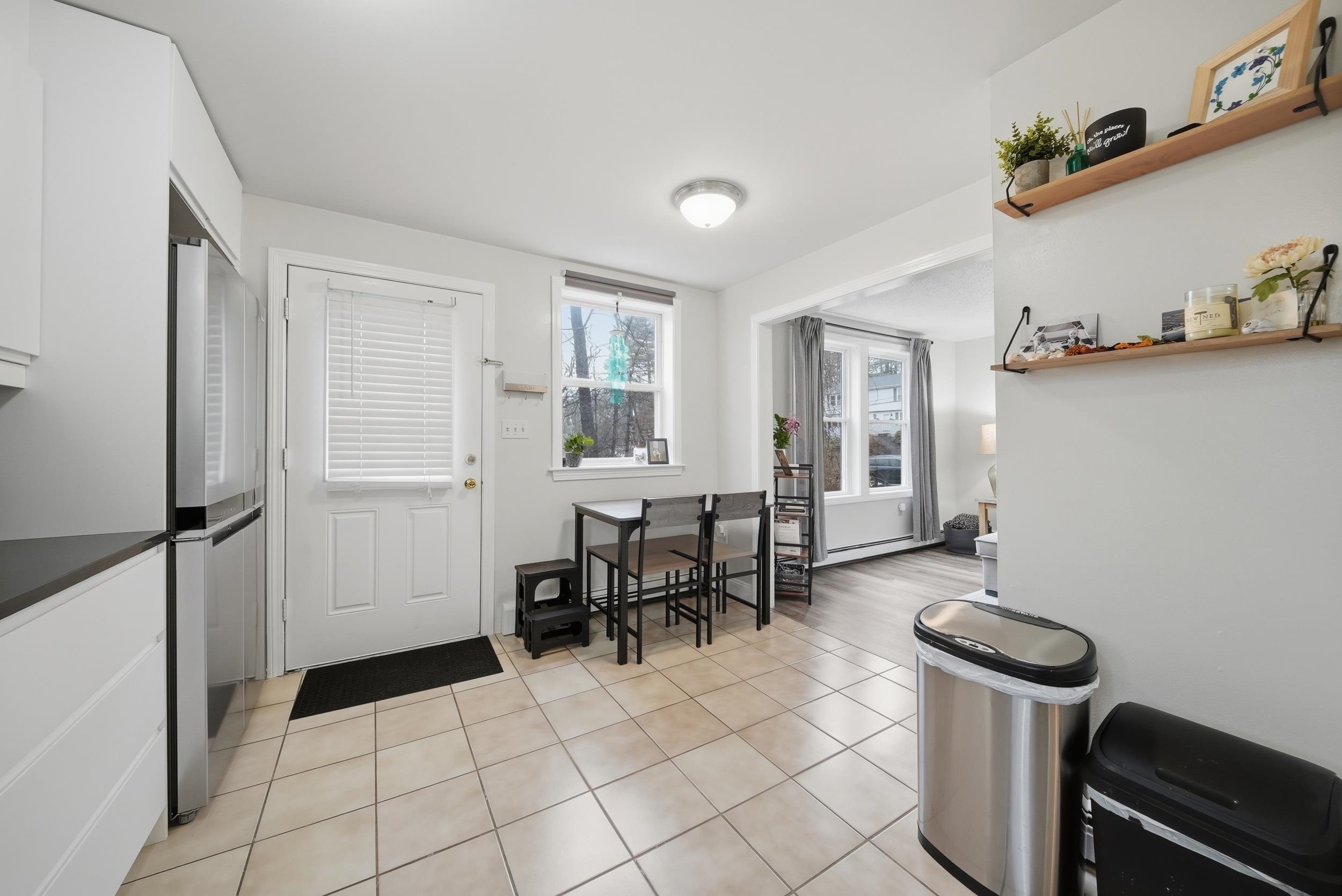 8 Lincoln Drive Unit: B
