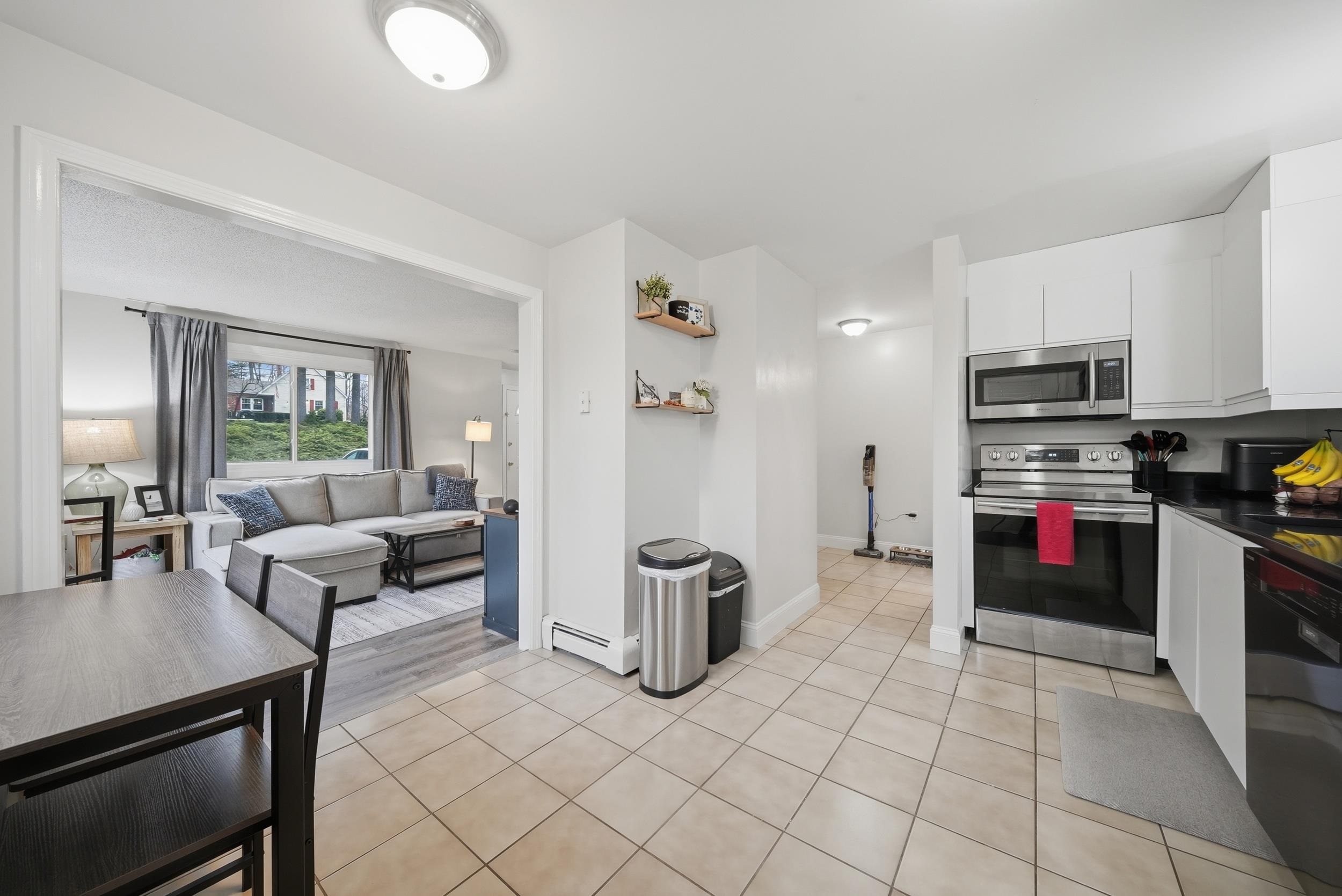 8 Lincoln Drive Unit: B