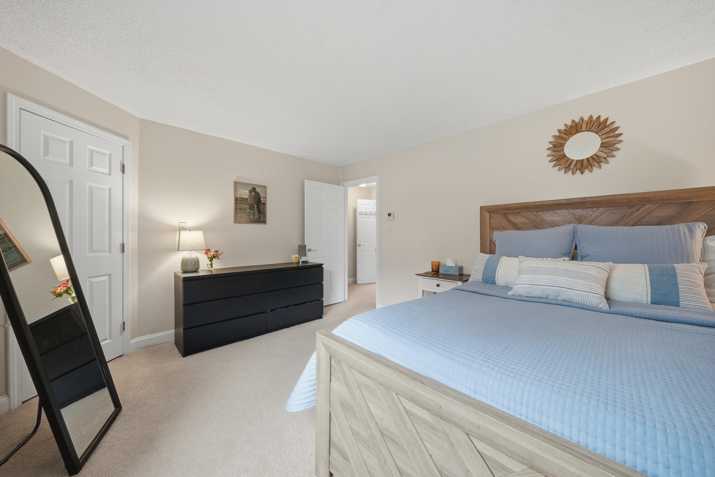 8 Lincoln Drive Unit: B