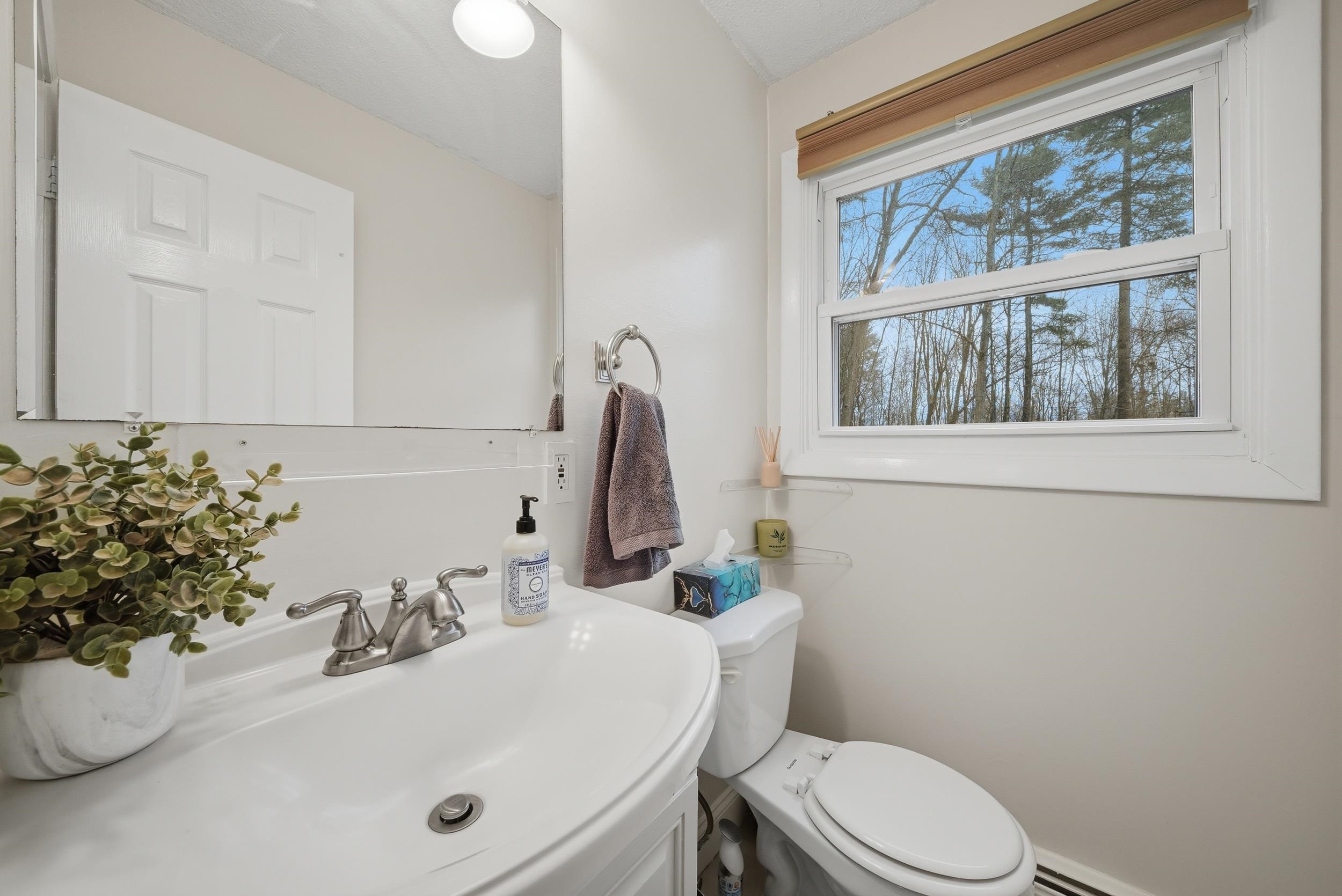 8 Lincoln Drive Unit: B