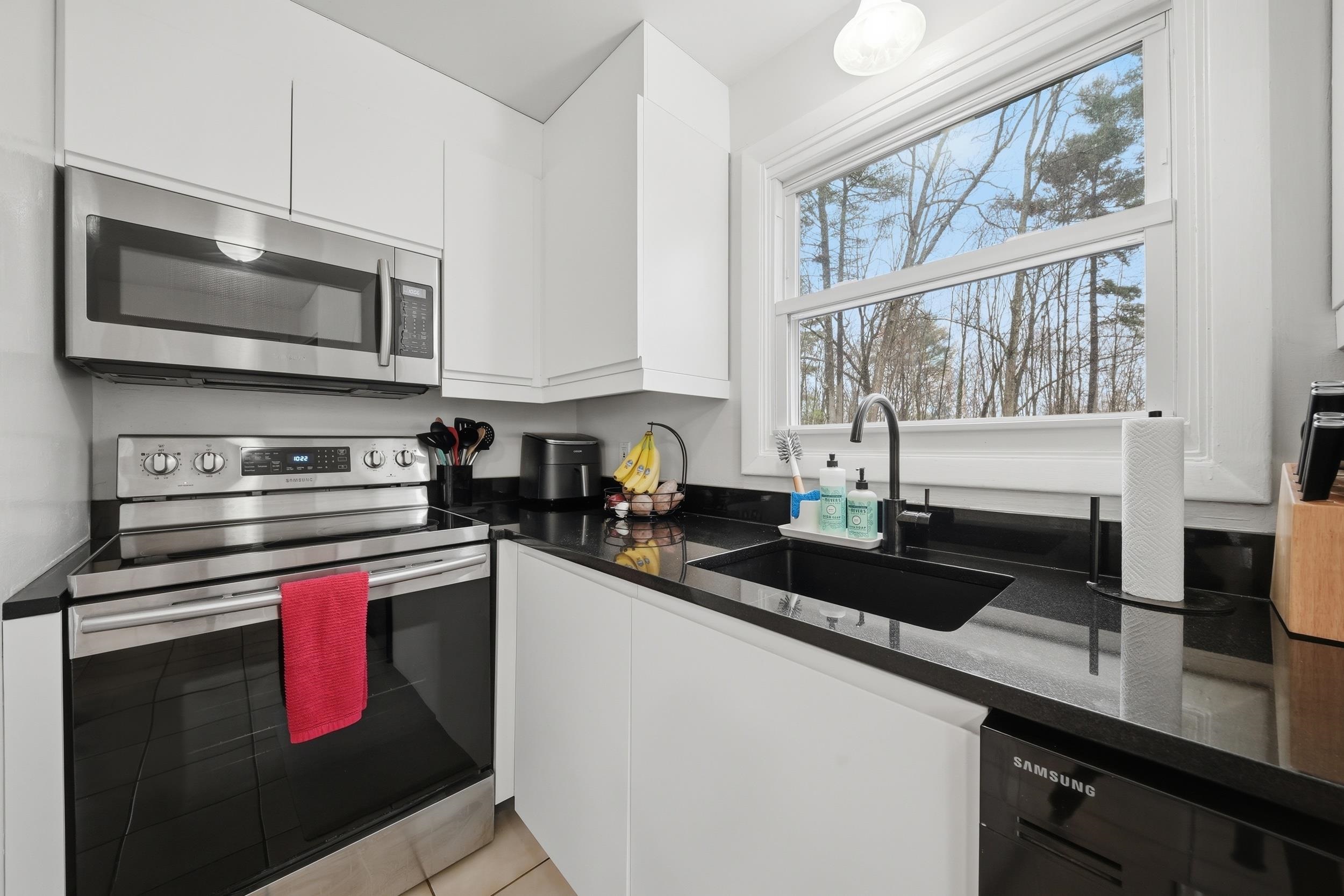 8 Lincoln Drive Unit: B
