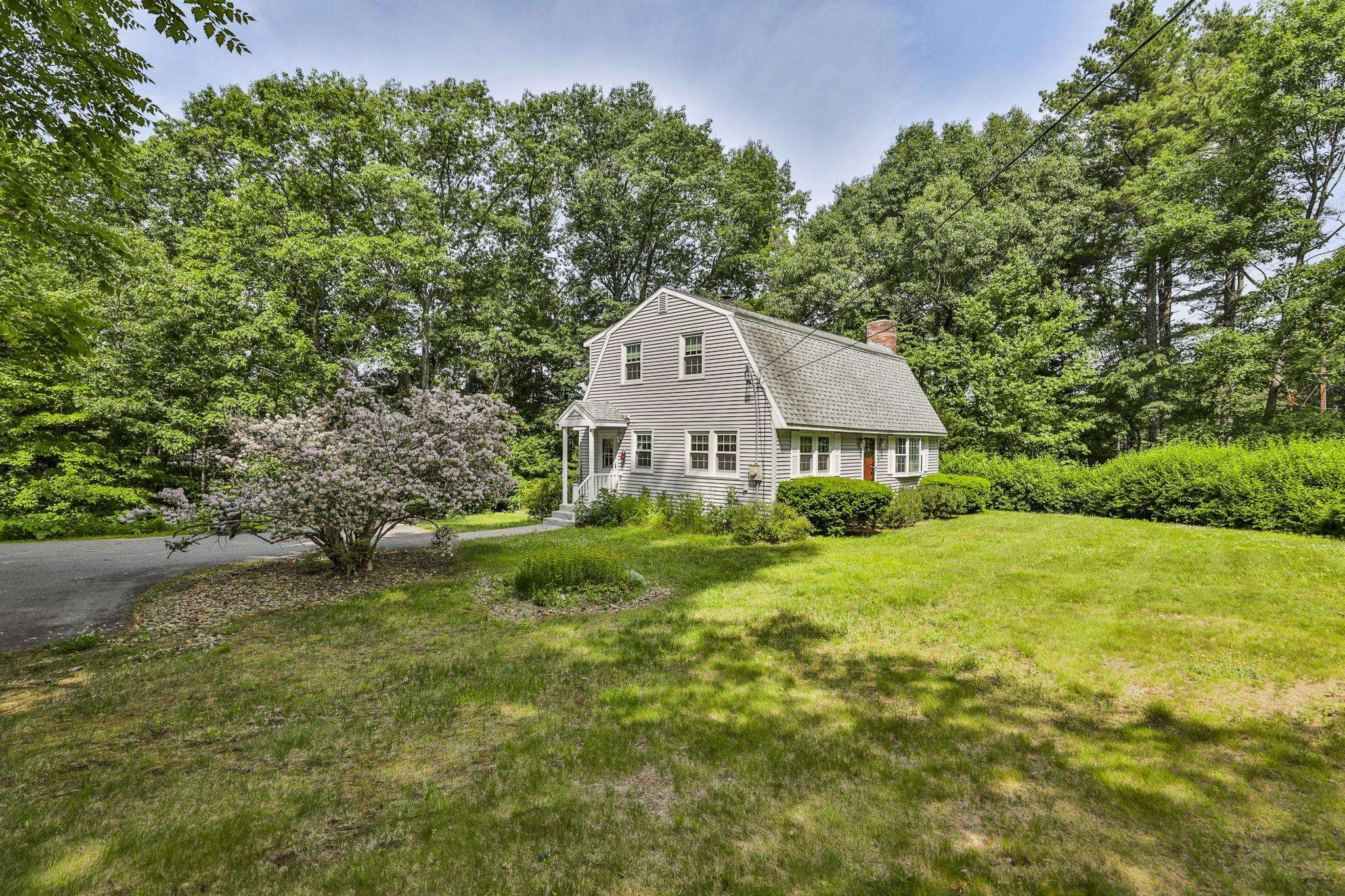 2 Hillside Drive
