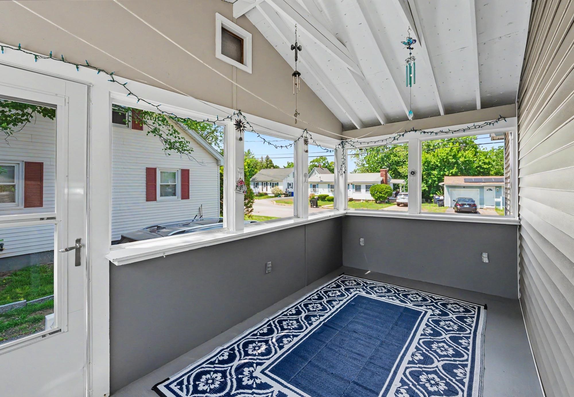 213 Bourne Street
