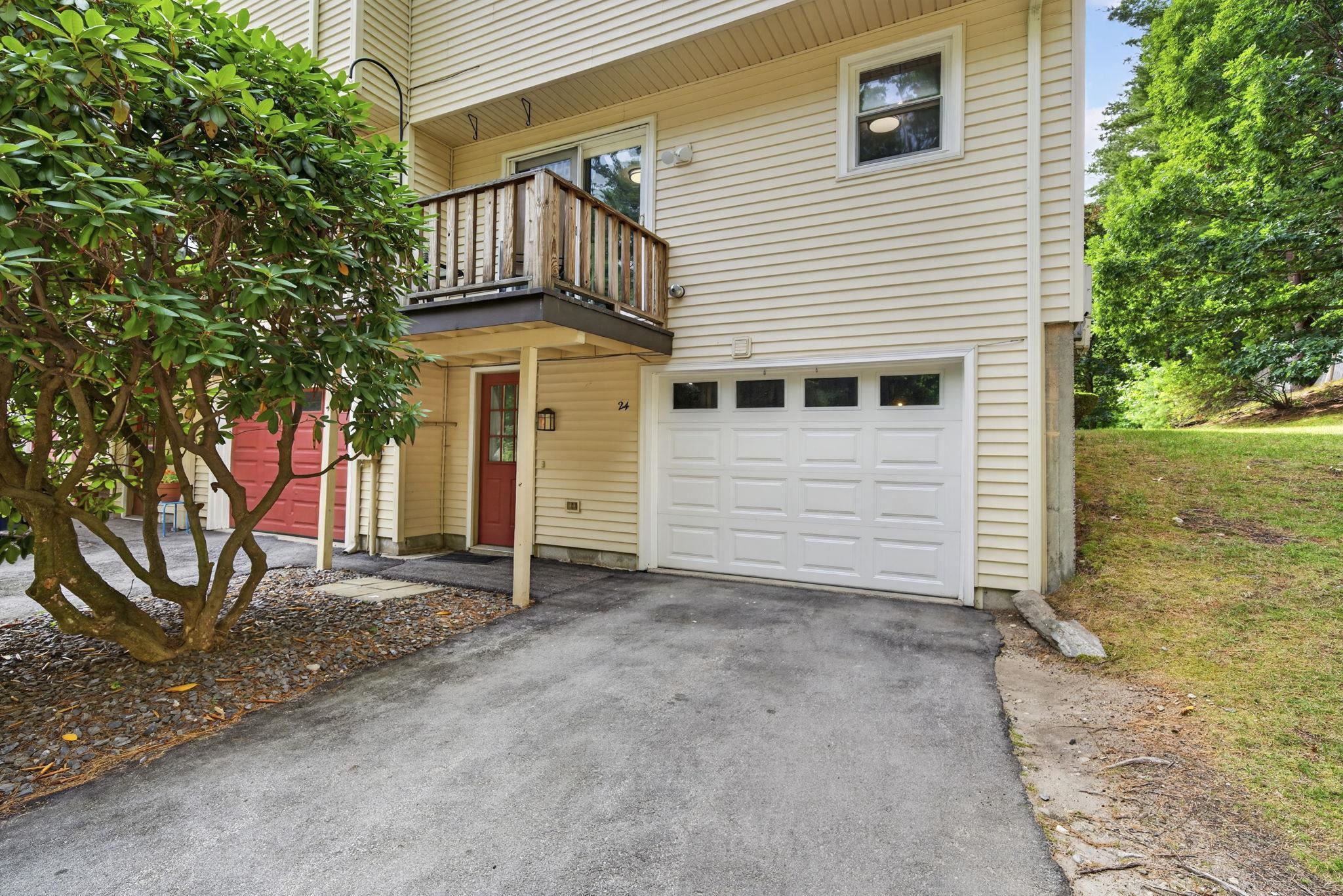 24 Stonegate Lane