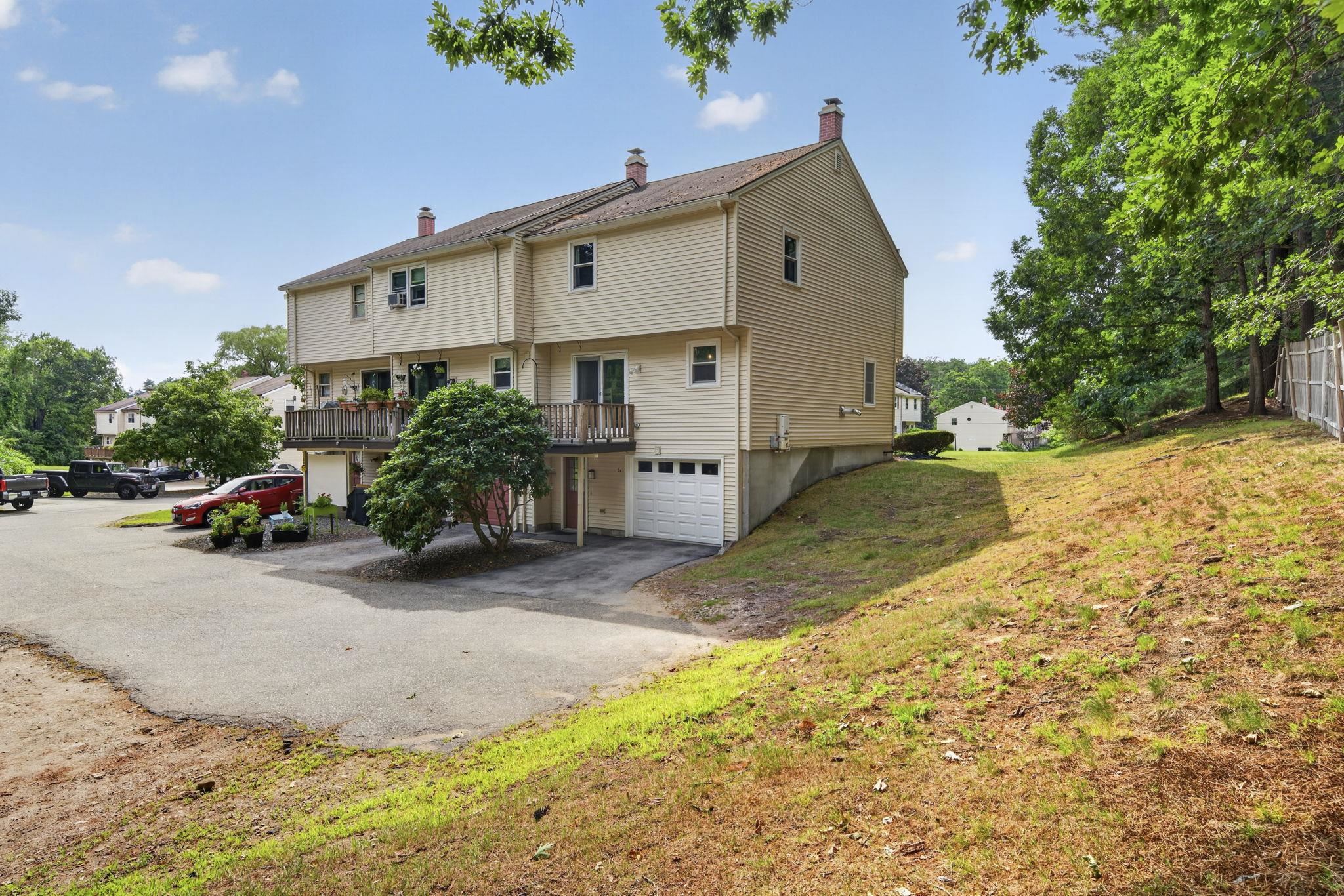 24 Stonegate Lane