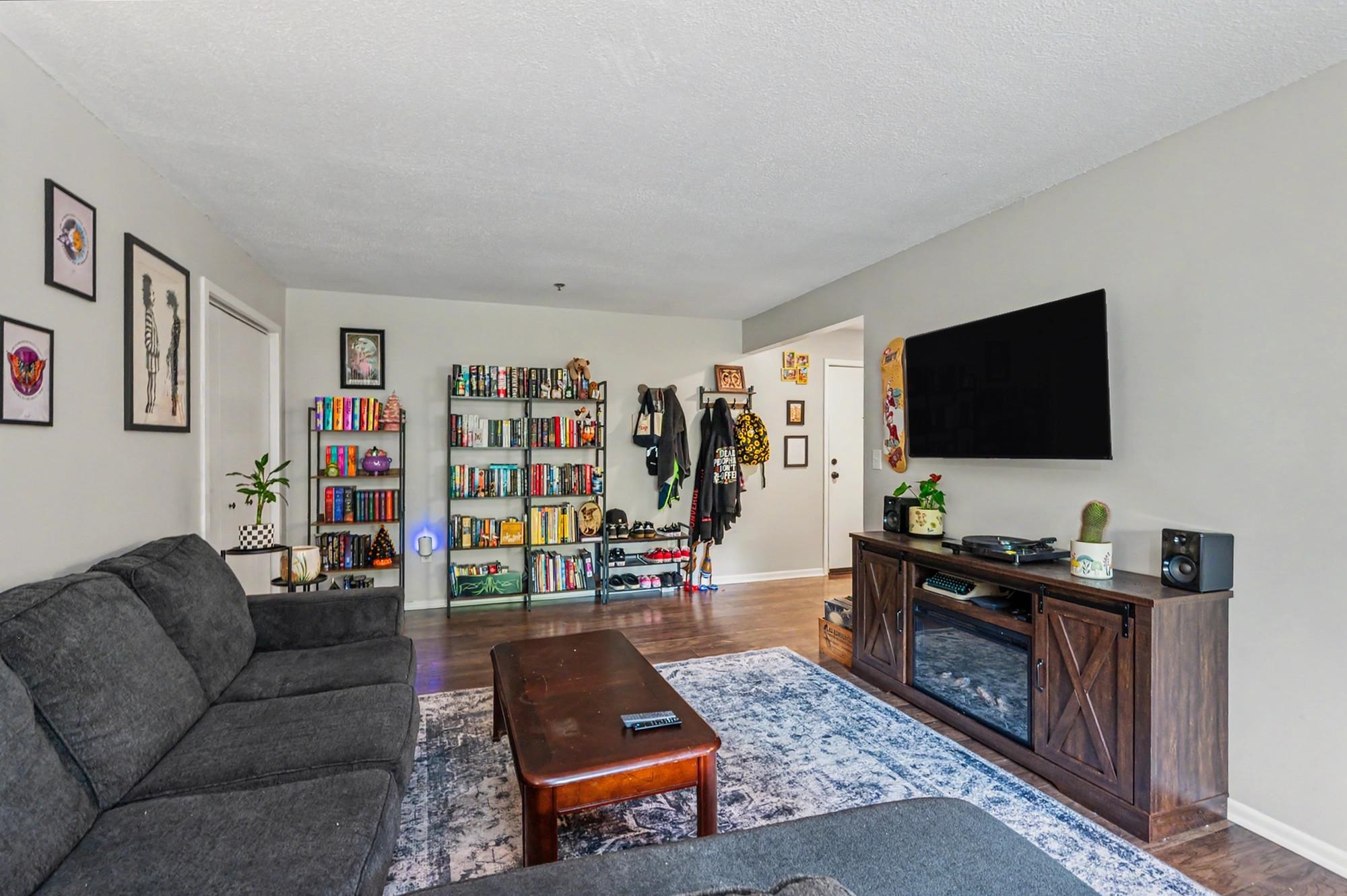 121 Cluff Crossing Road