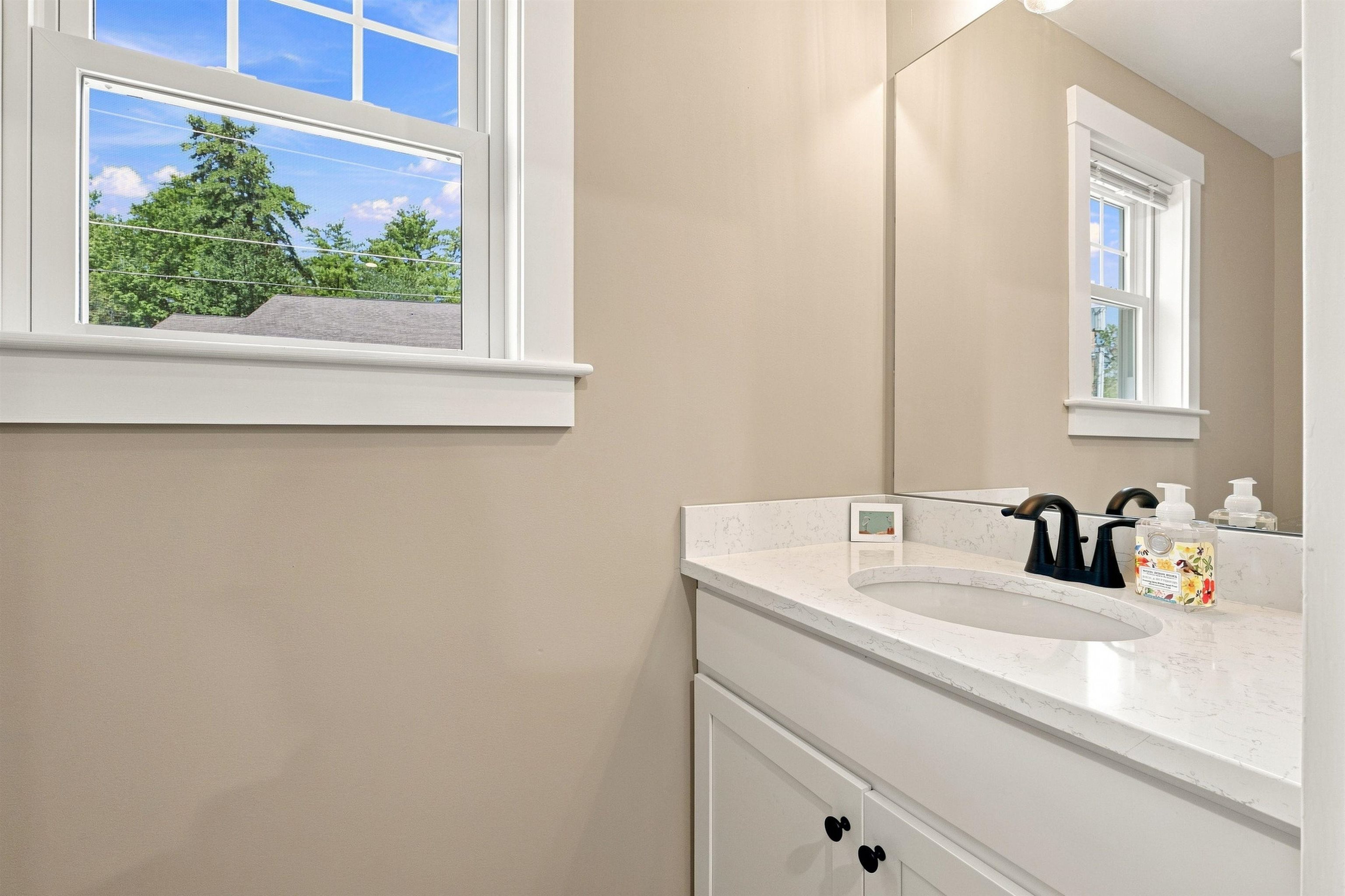 32 Charter Street Unit: 1