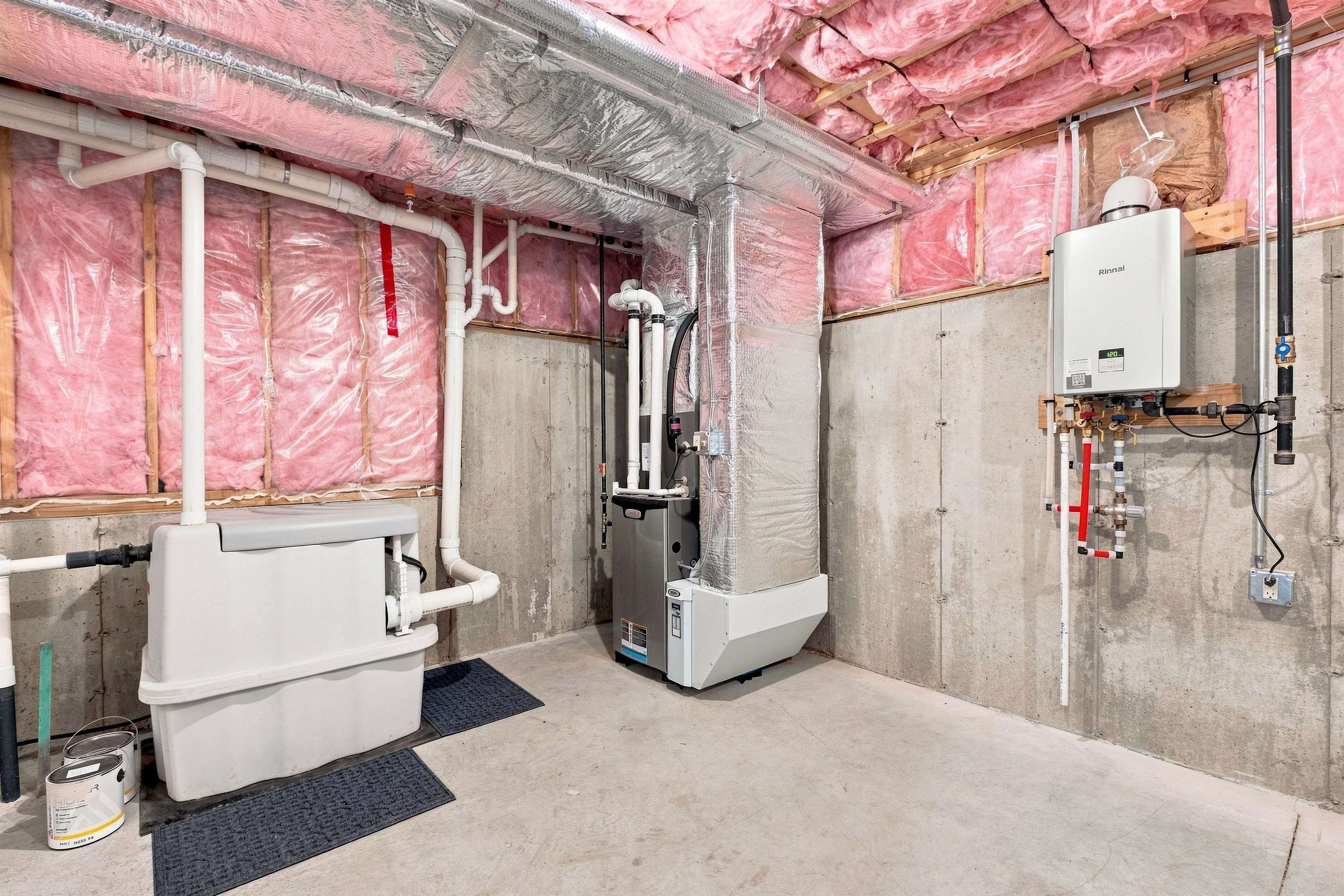 32 Charter Street Unit: 1