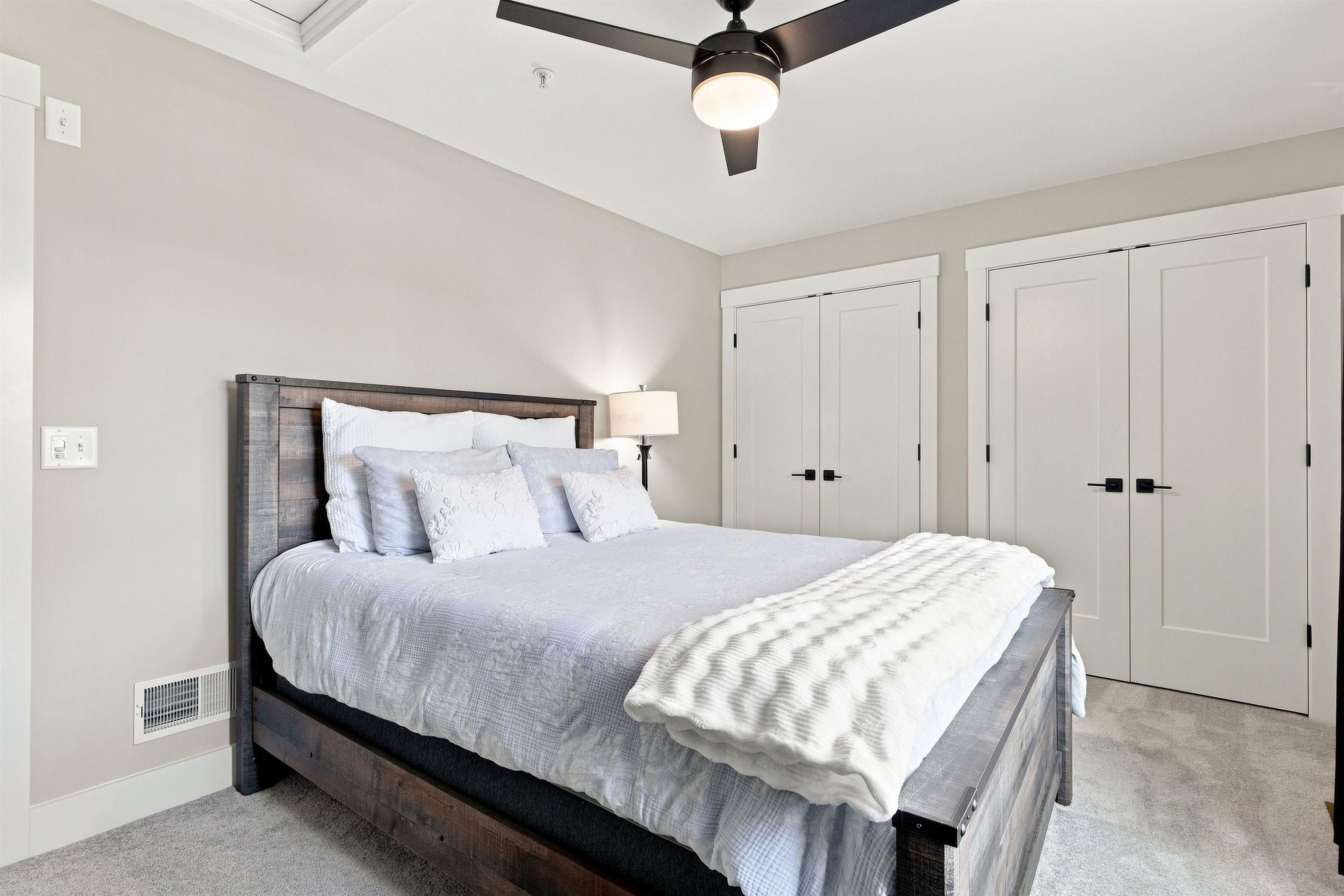 32 Charter Street Unit: 1