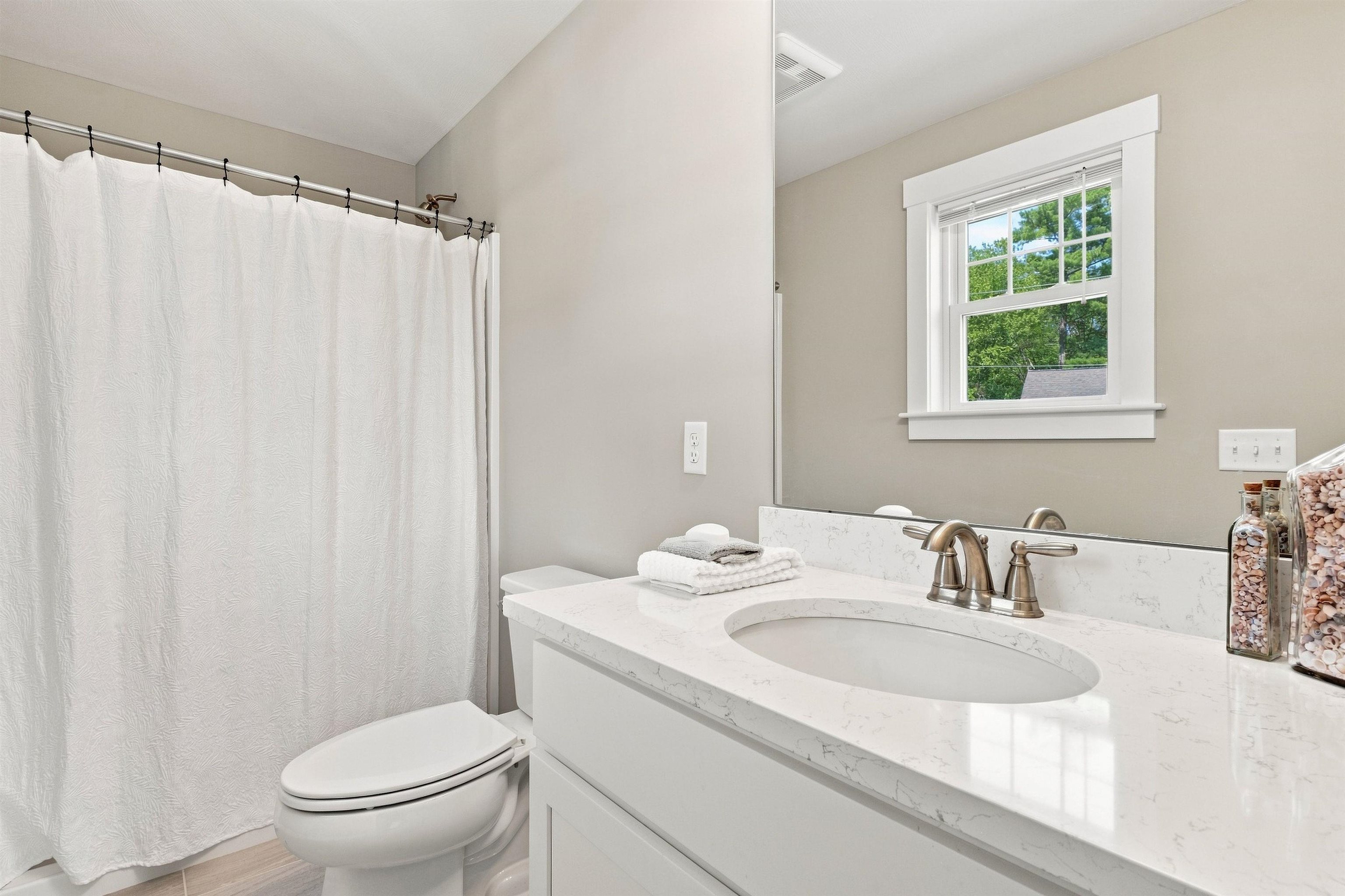 32 Charter Street Unit: 1