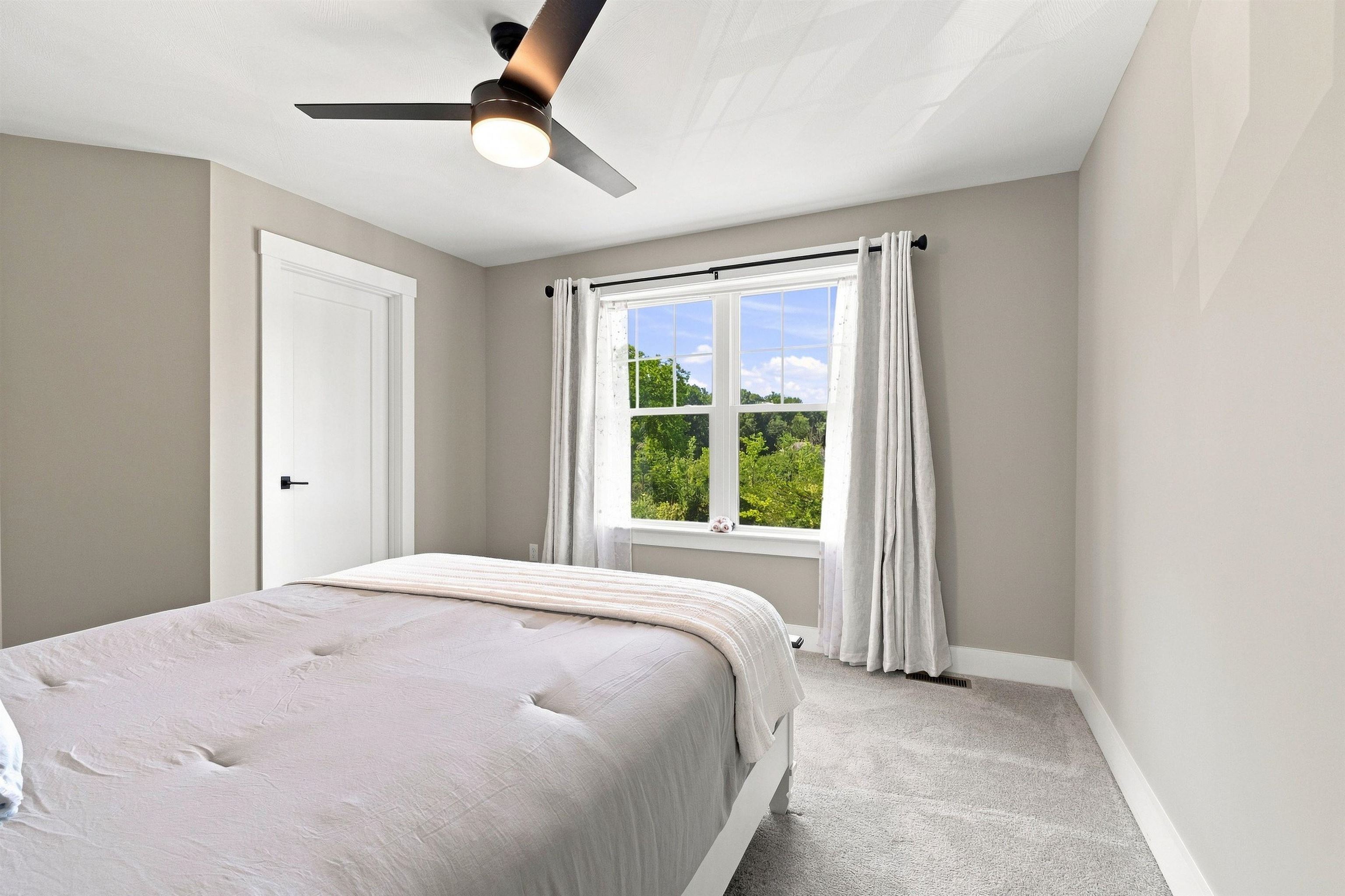 32 Charter Street Unit: 1