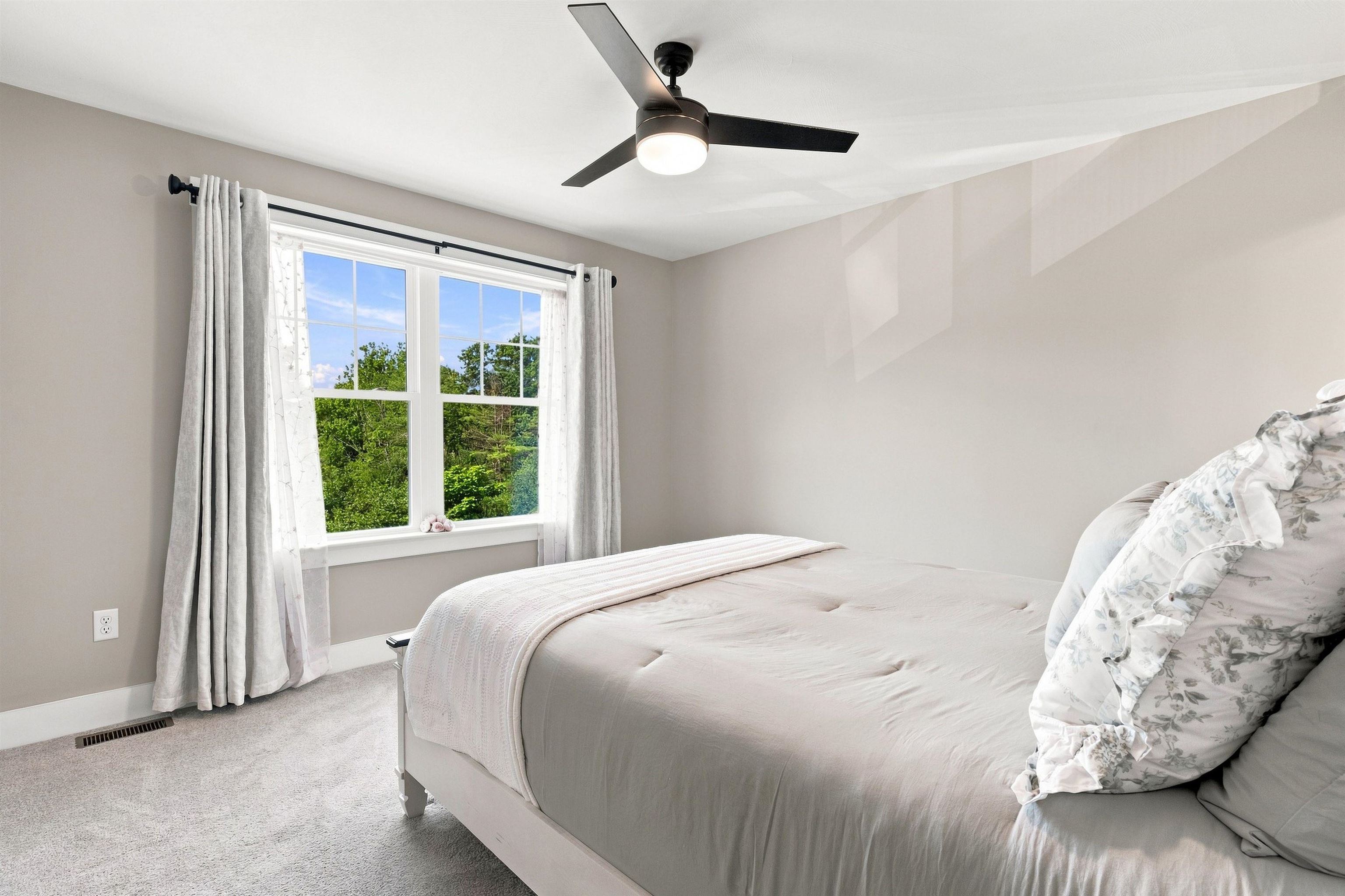 32 Charter Street Unit: 1