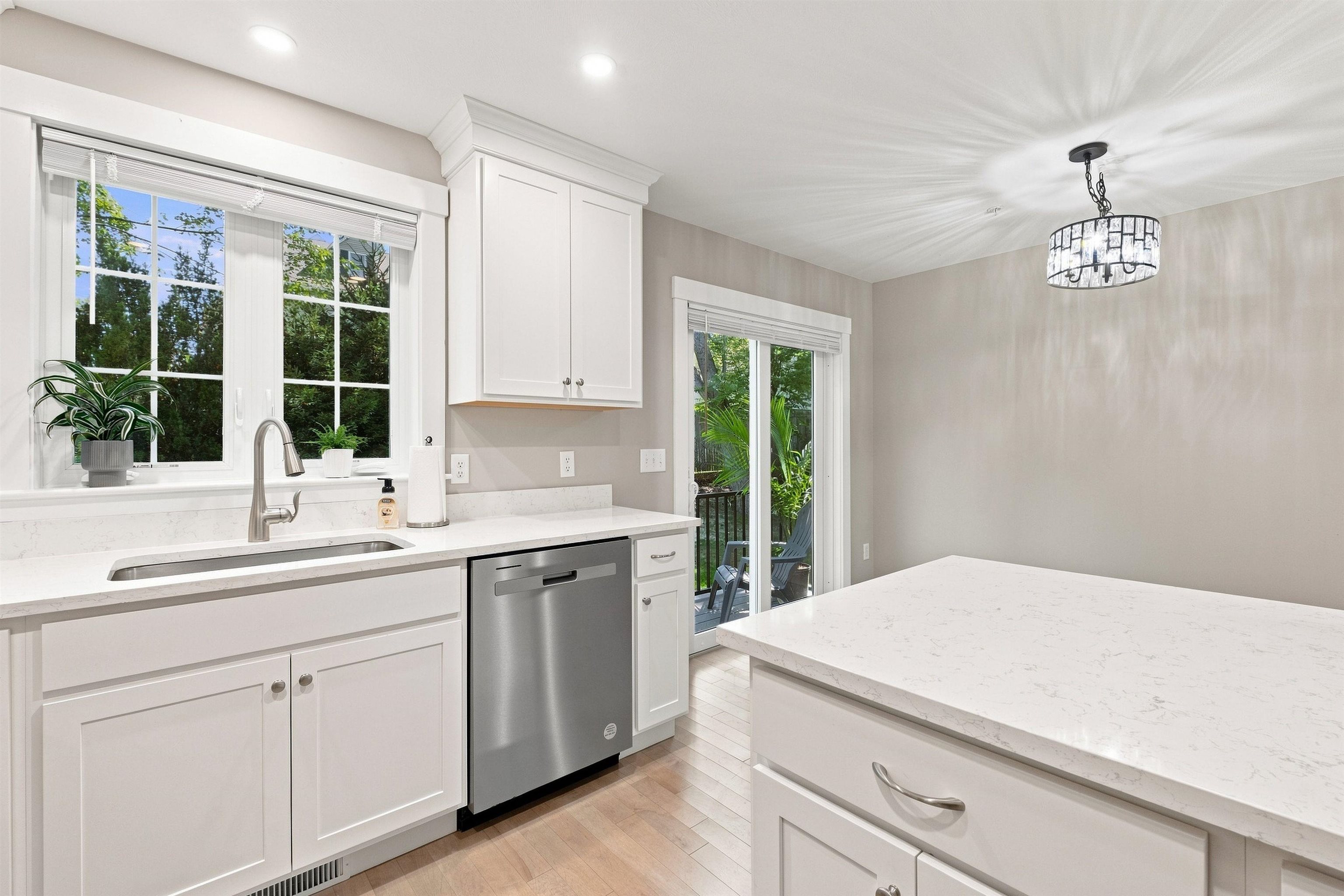 32 Charter Street Unit: 1
