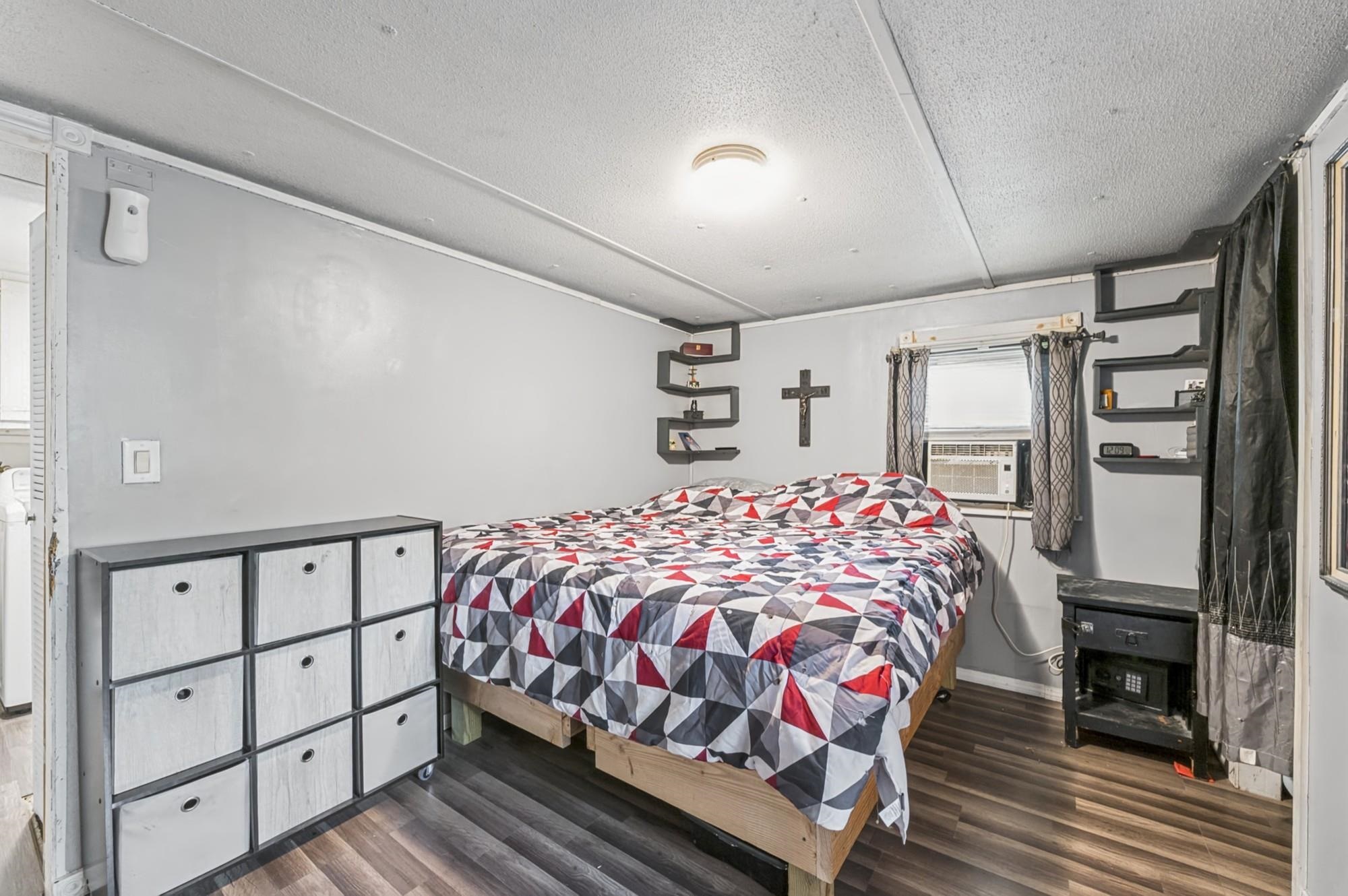 21 Edgewood Drive