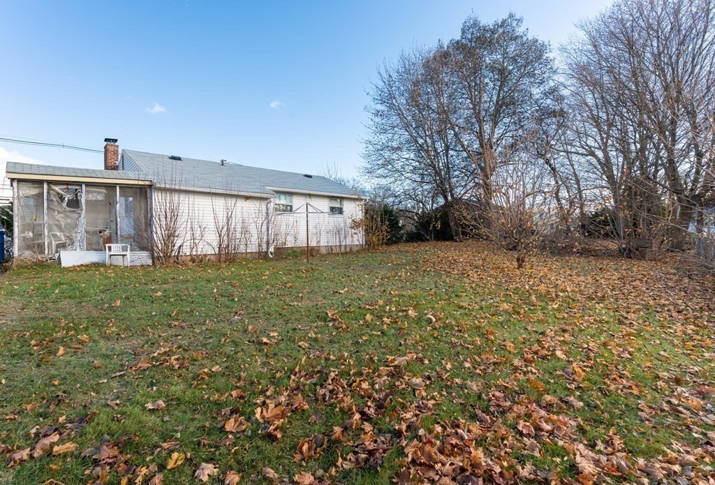 1301 Main St