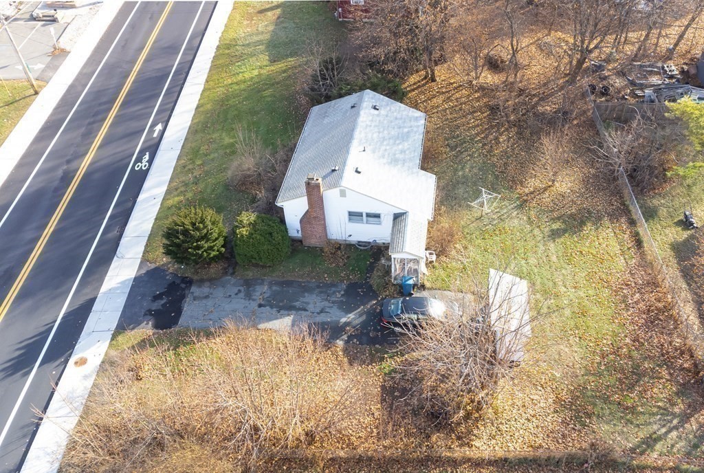 1301 Main St