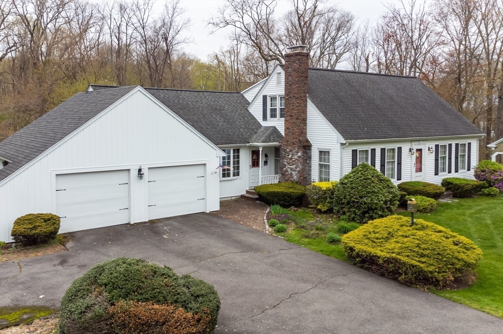 35 Hoyt Road