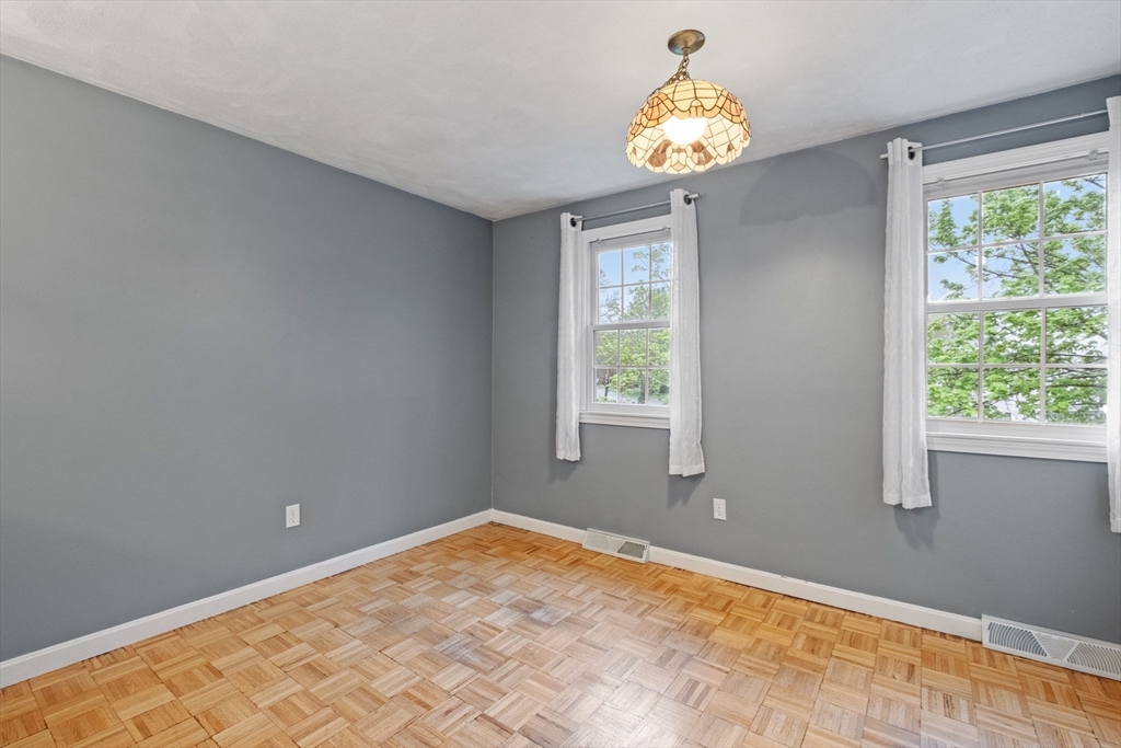 67 Magna Road