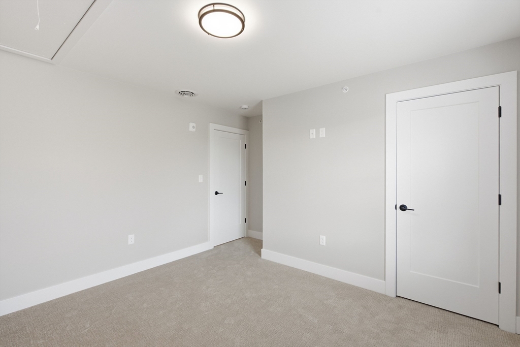 7 Elise Ave Unit: -