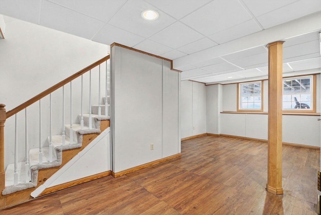 23 Clough Dr