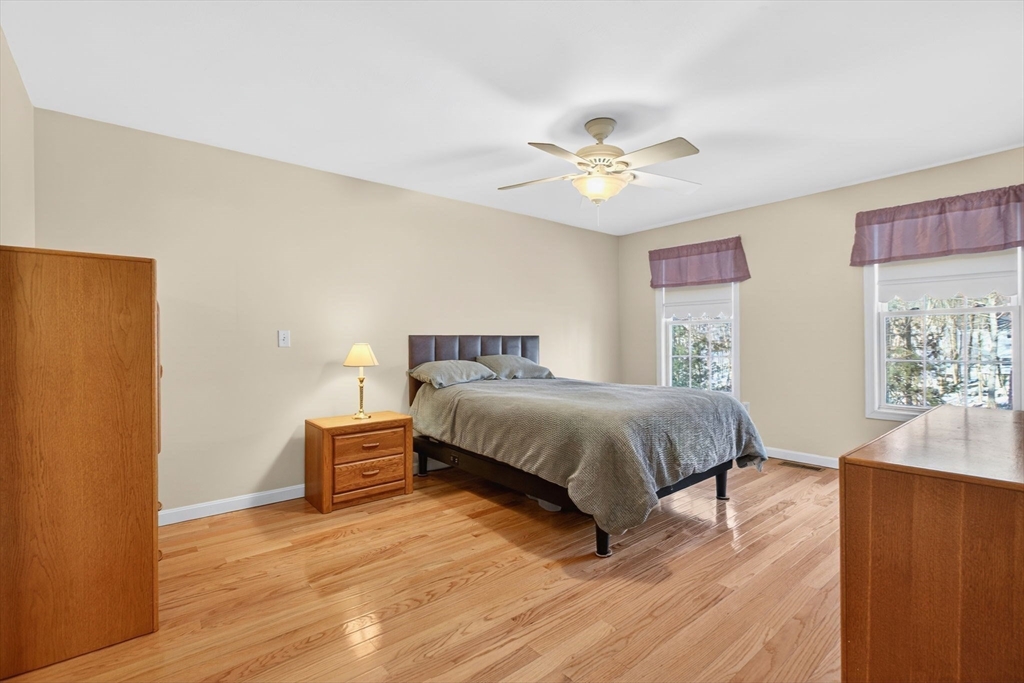 23 Clough Dr