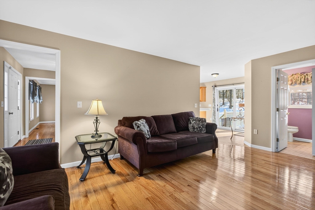 23 Clough Dr