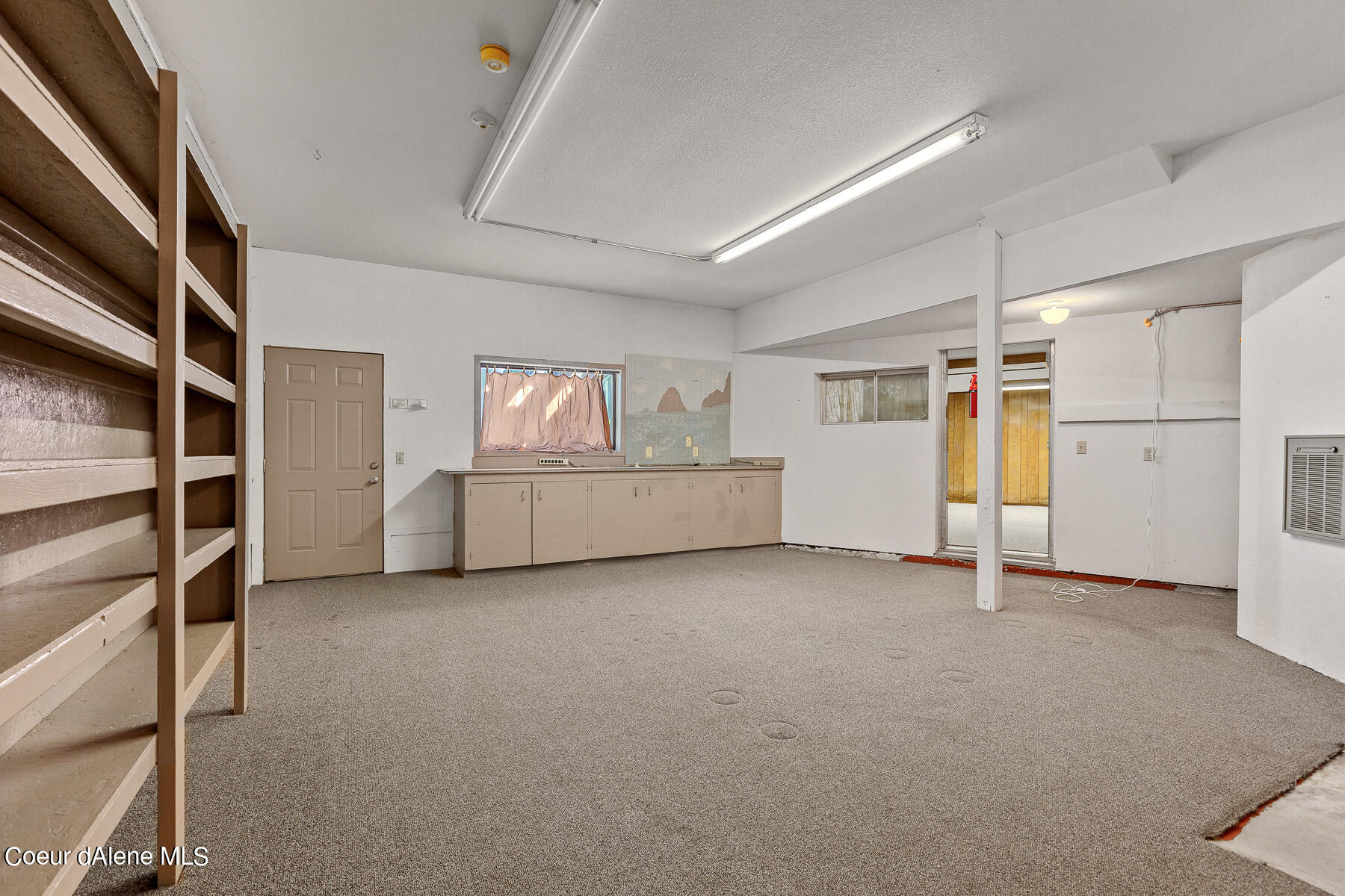 31379 E HAYDEN LAKE RD