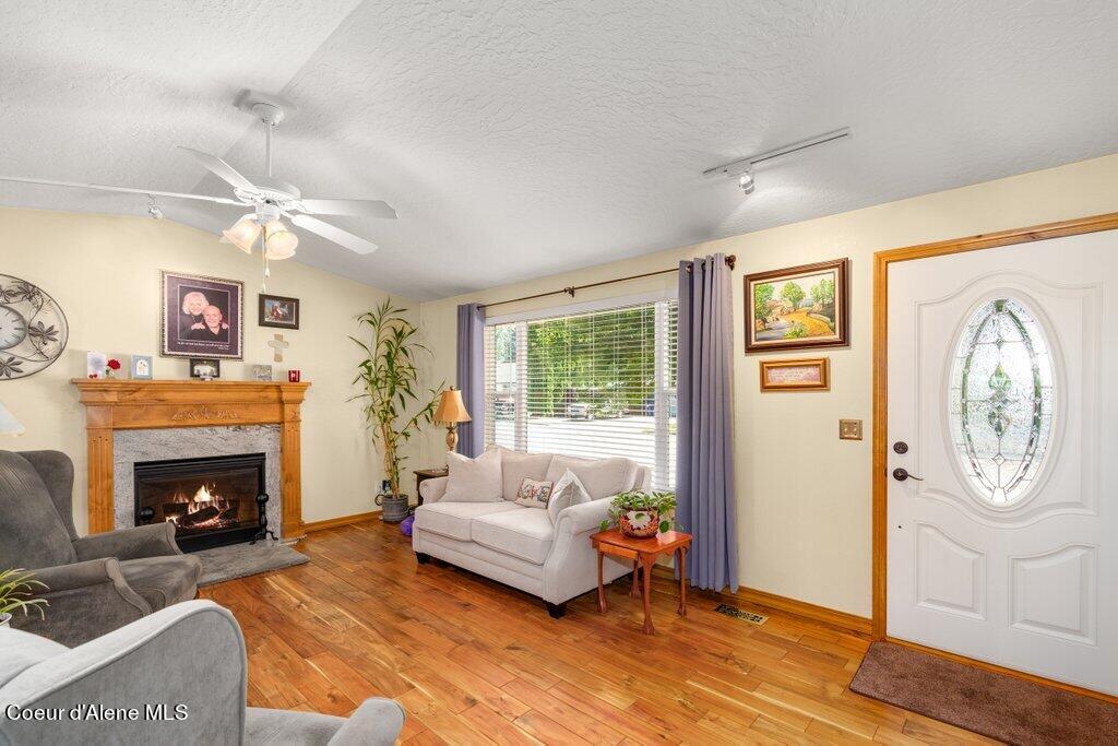 4403 N STAPLES AVE, Coeur d'Alene