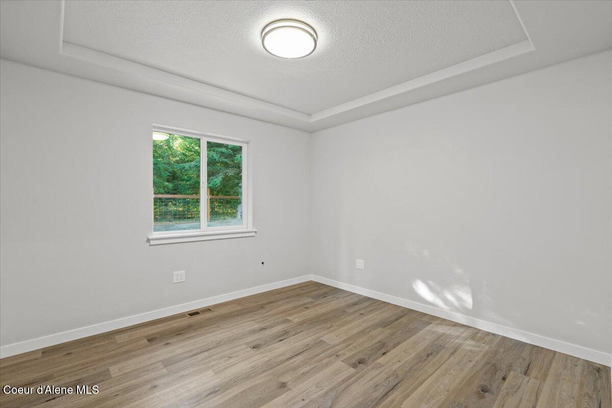 10050 E DUCE RD