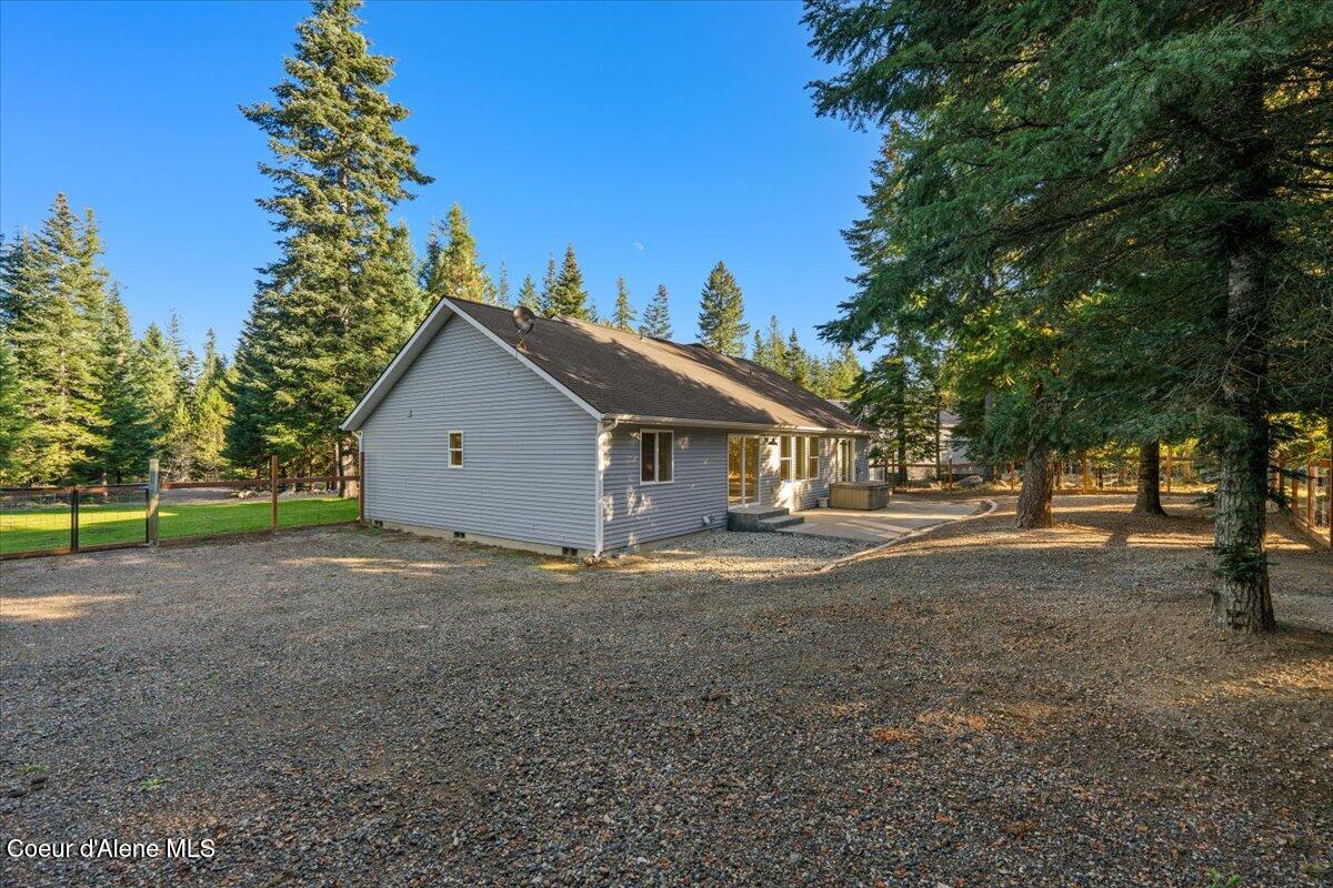 10050 E DUCE RD