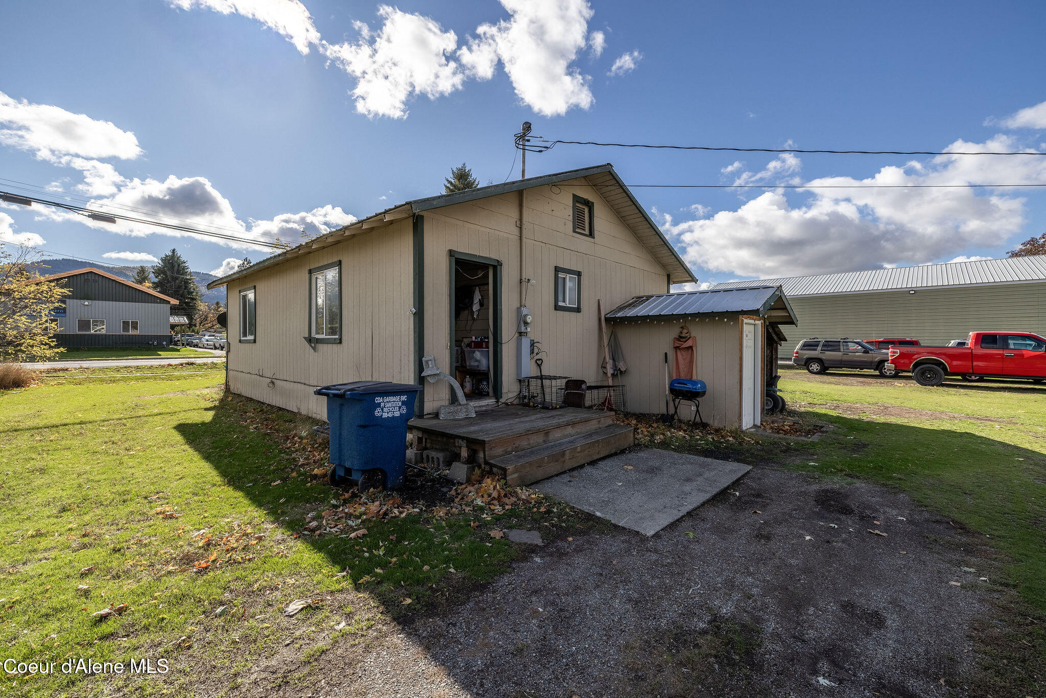 517 E 3RD AVE