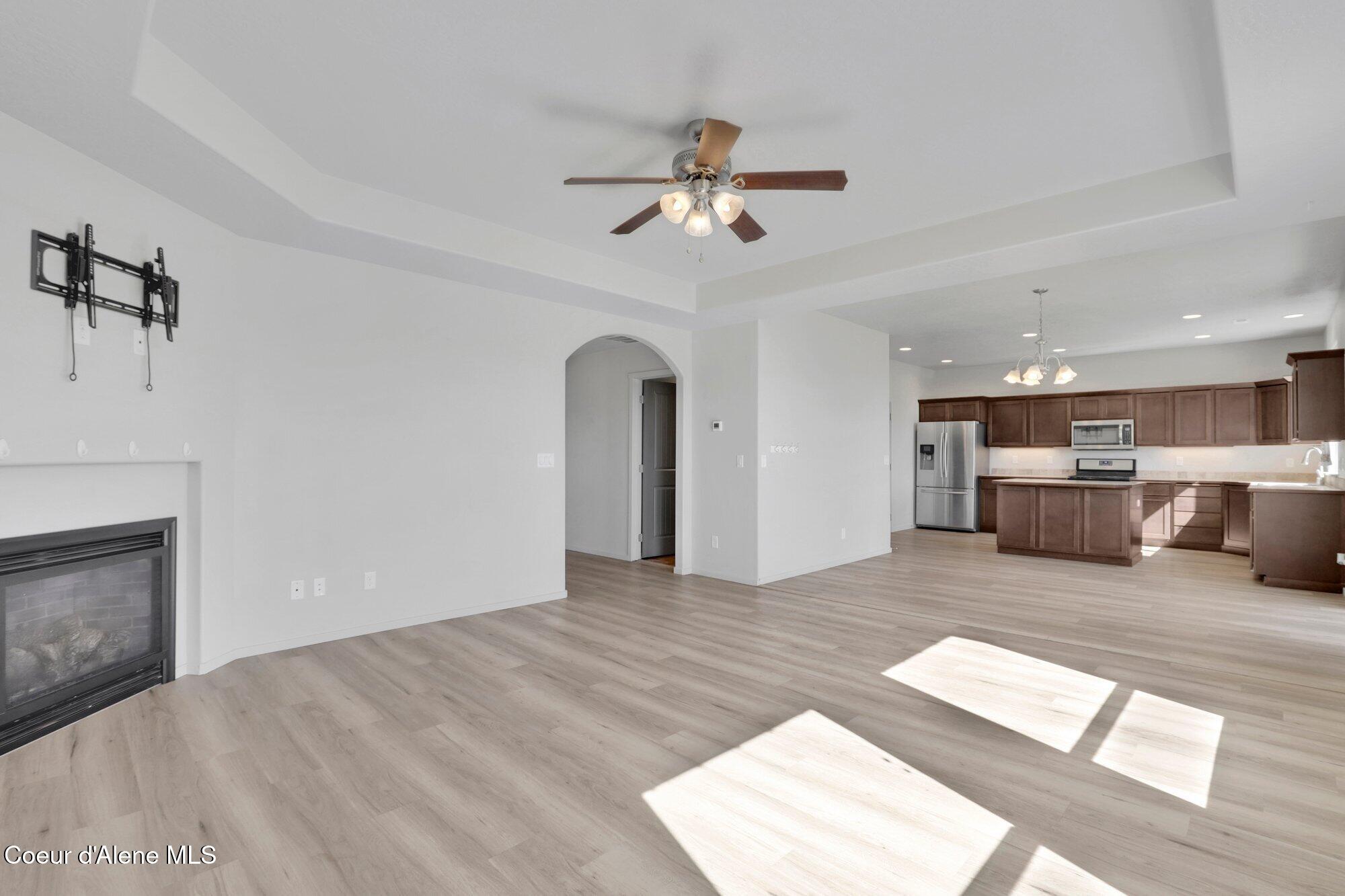 4381 N SHELBURNE LOOP